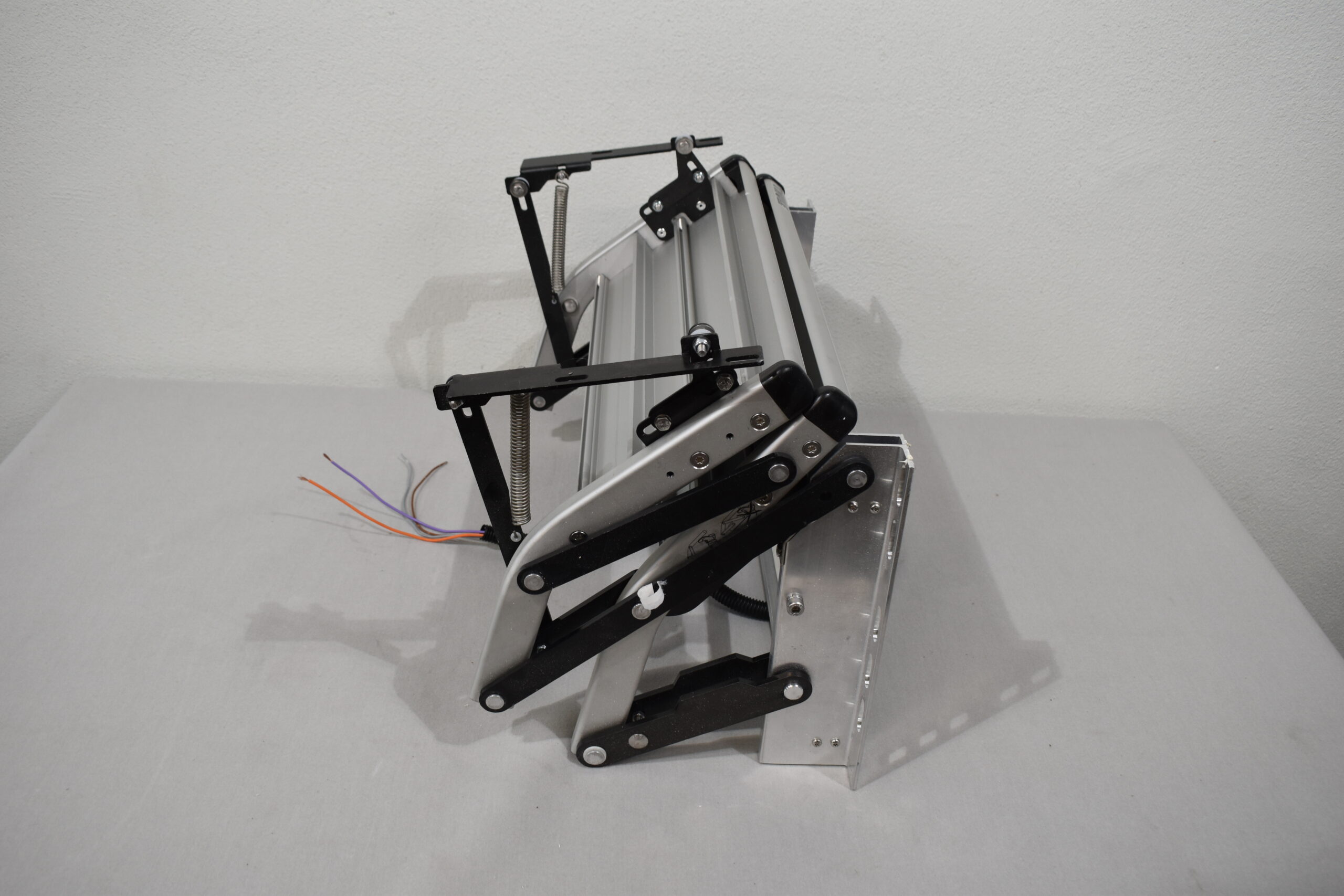 Thule Elektrisch ausfahrende Trittstufe Double Step 12Volt500 ISmove – Bild 7