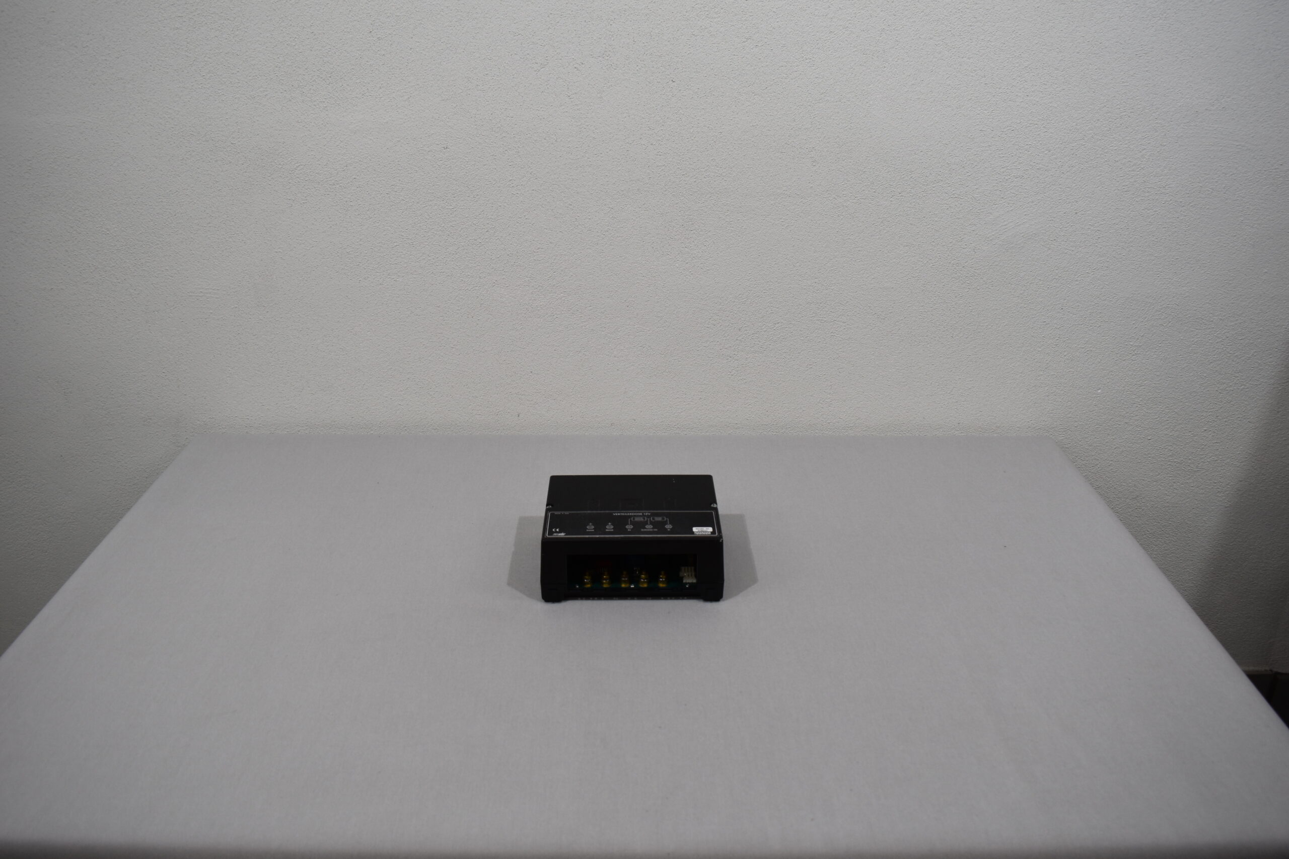 Niesmann + Bischoff CBE Verteilerdose 12v DS340 HY 209031