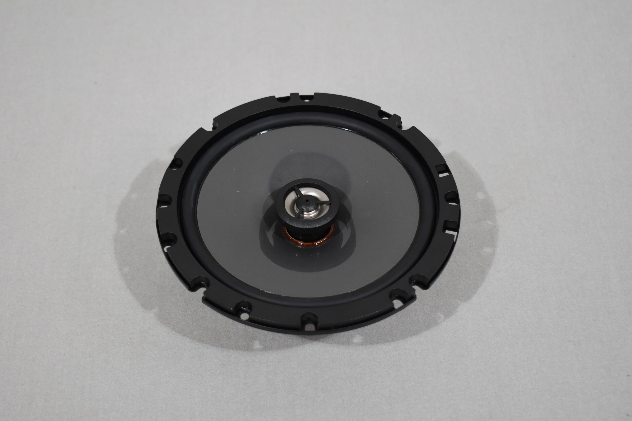 Einbaulautsprecher ohne Abdeckung – Bild 2