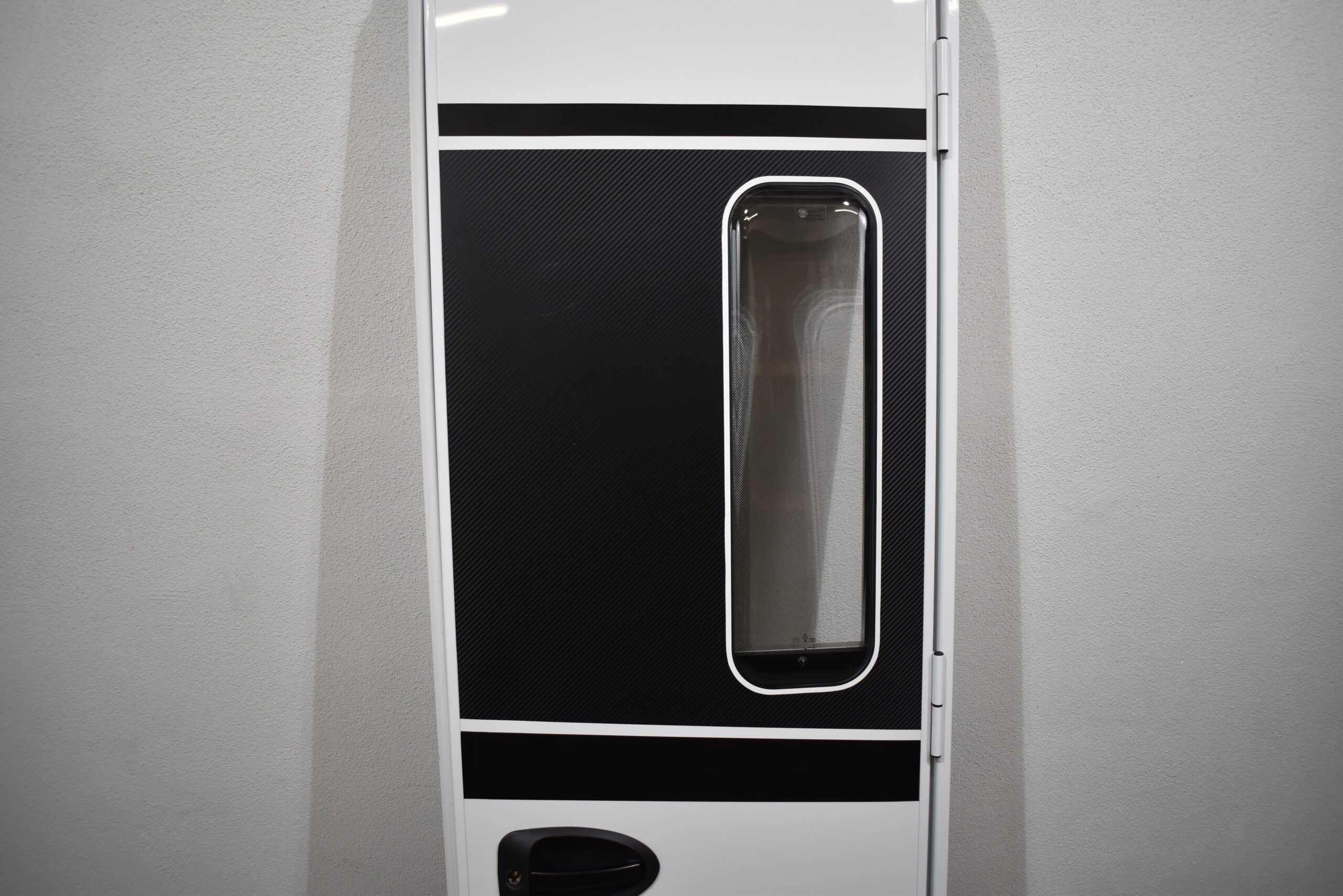 Arto Aufbautür 1810x600 mit Rahmen; weiß/schwarz – Bild 4