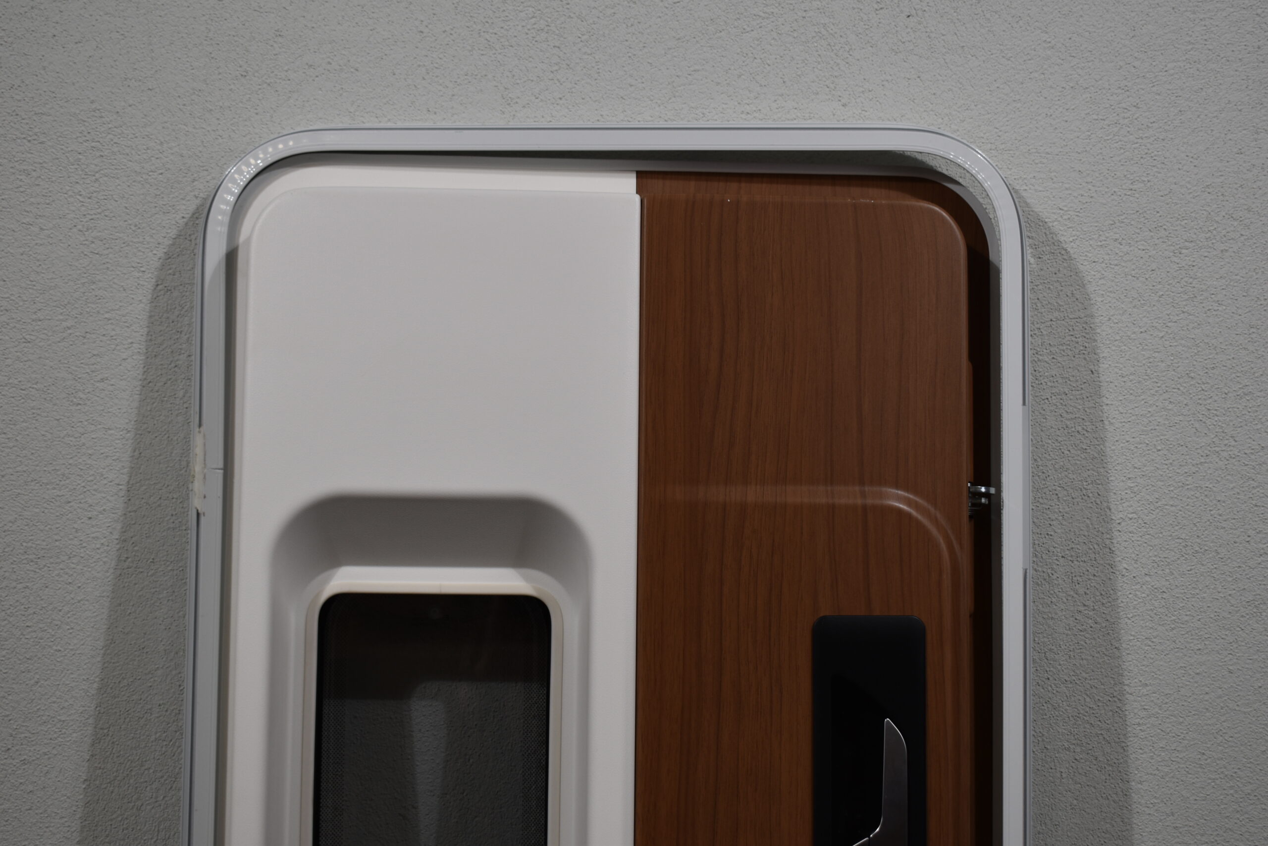 Arto Aufbautür 1810x600 mit Rahmen; weiß/schwarz – Bild 12