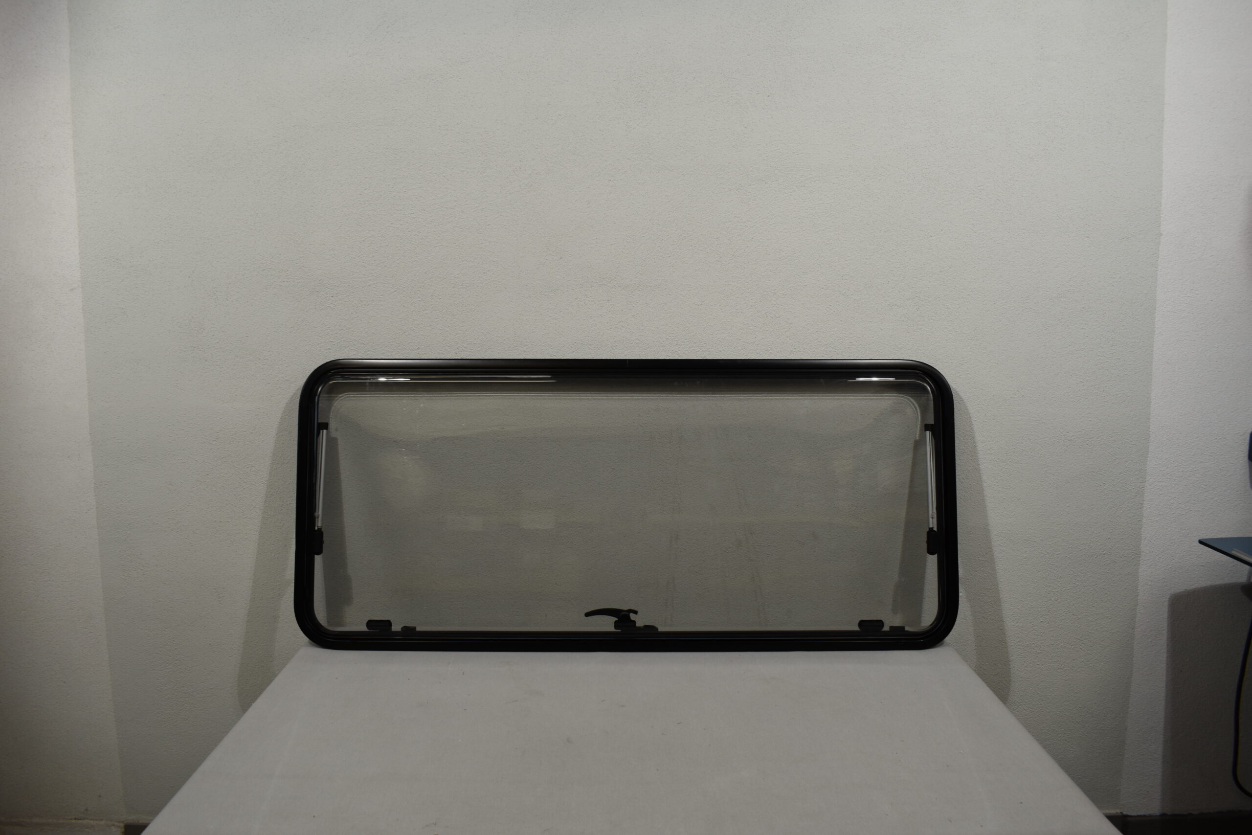 Dometic S7 Z Ausstellfenster 1400x600mm; schwarz