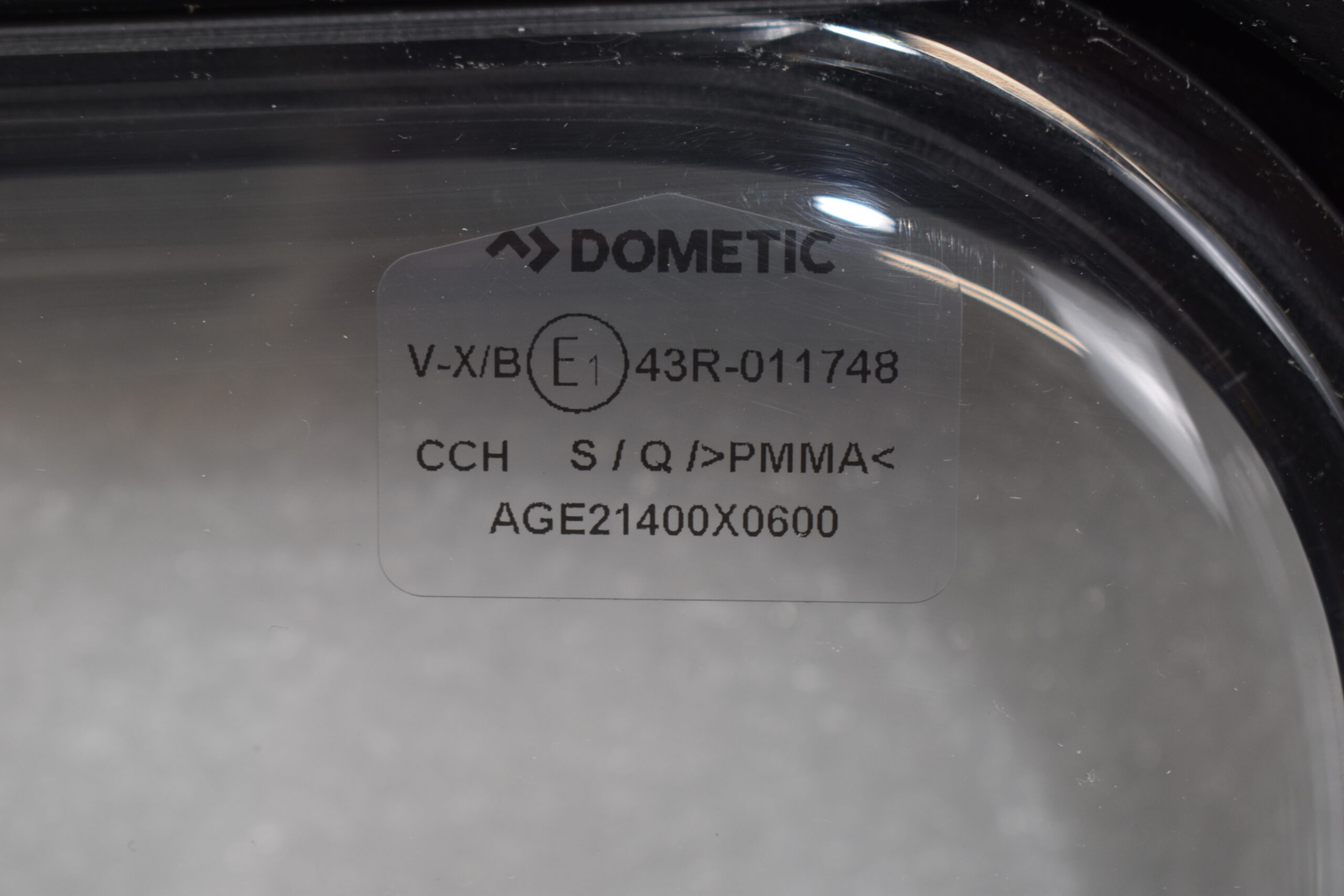 Dometic S7 Z Ausstellfenster 1400x600mm; schwarz – Bild 4