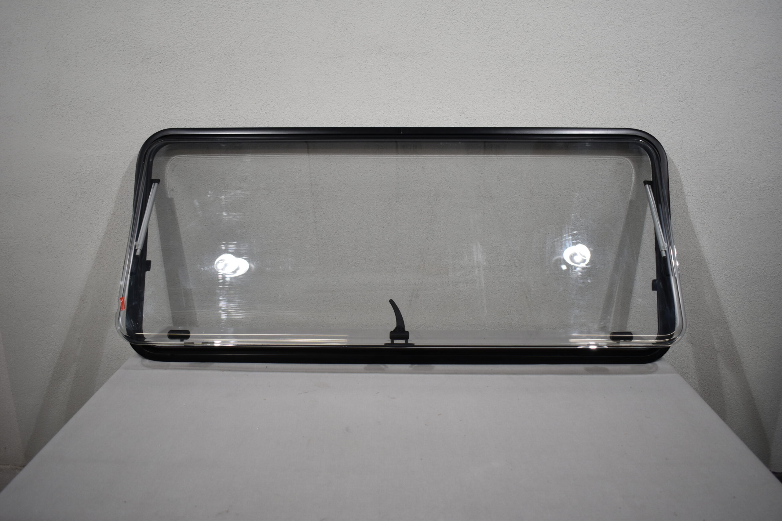 Dometic S7 Z Ausstellfenster 1400x600mm; schwarz – Bild 3