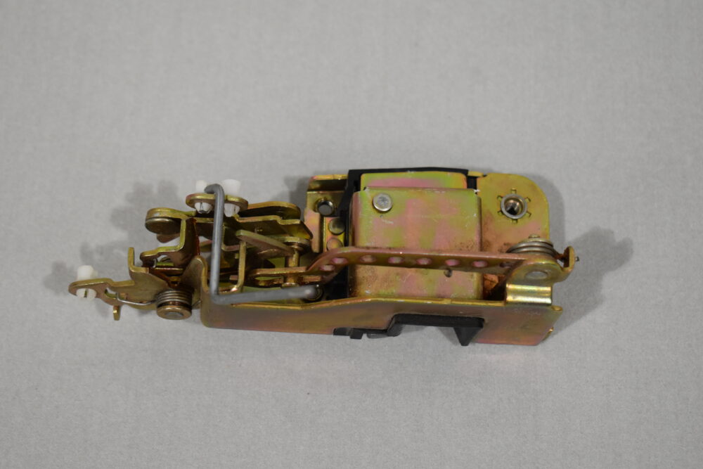 Türschloss vorne links; für VW T4 1996-2004 – Bild 3
