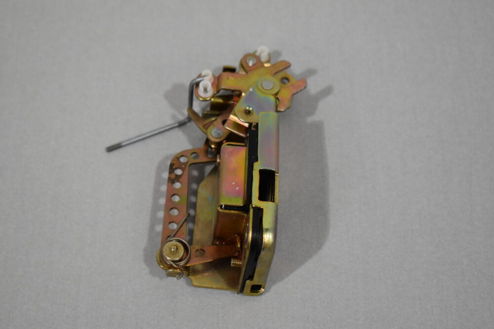 Türschloss vorne links; für VW T4 1996-2004 – Bild 5
