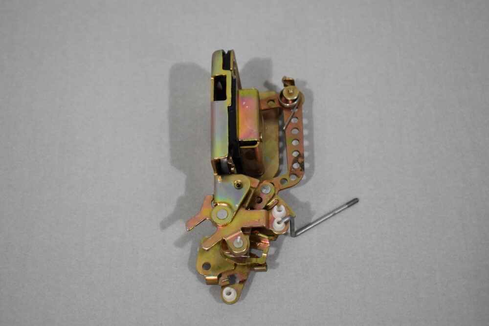 Türschloss vorne links; für VW T4 1996-2004 – Bild 6