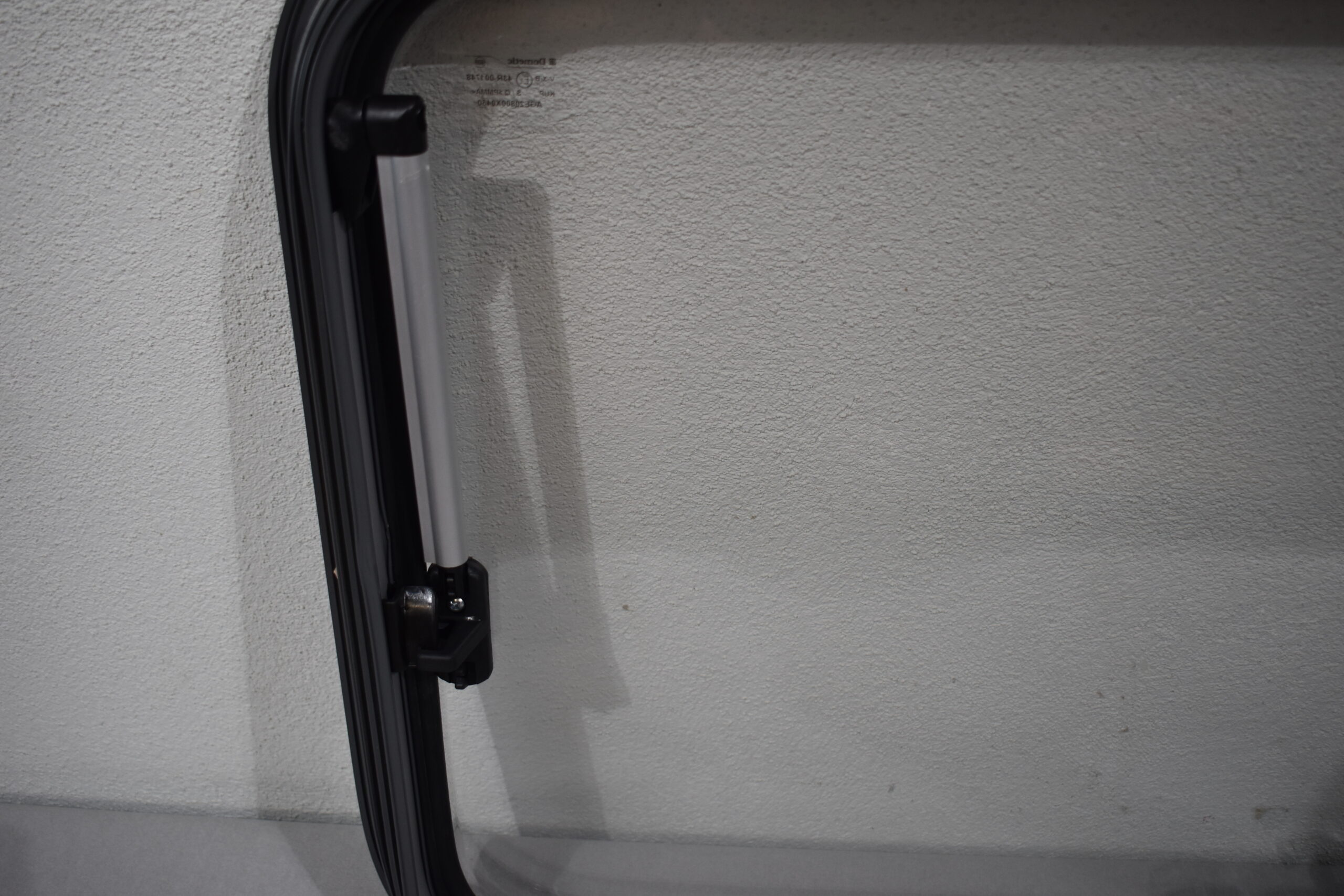 Dometic S7 Z Ausstellfenster 800x450mm – Bild 8