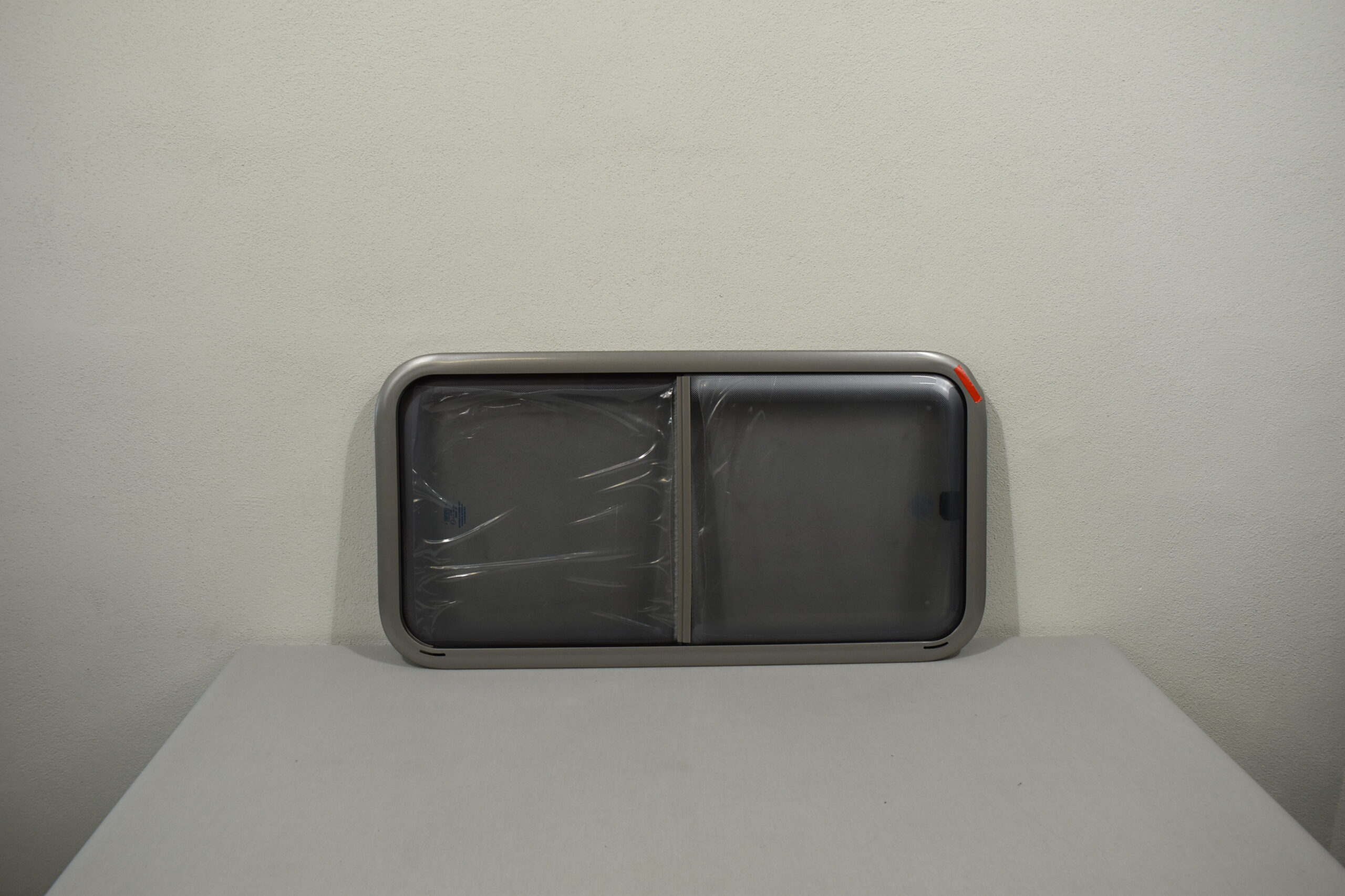 Para Press Schiebefenster 900x450mm