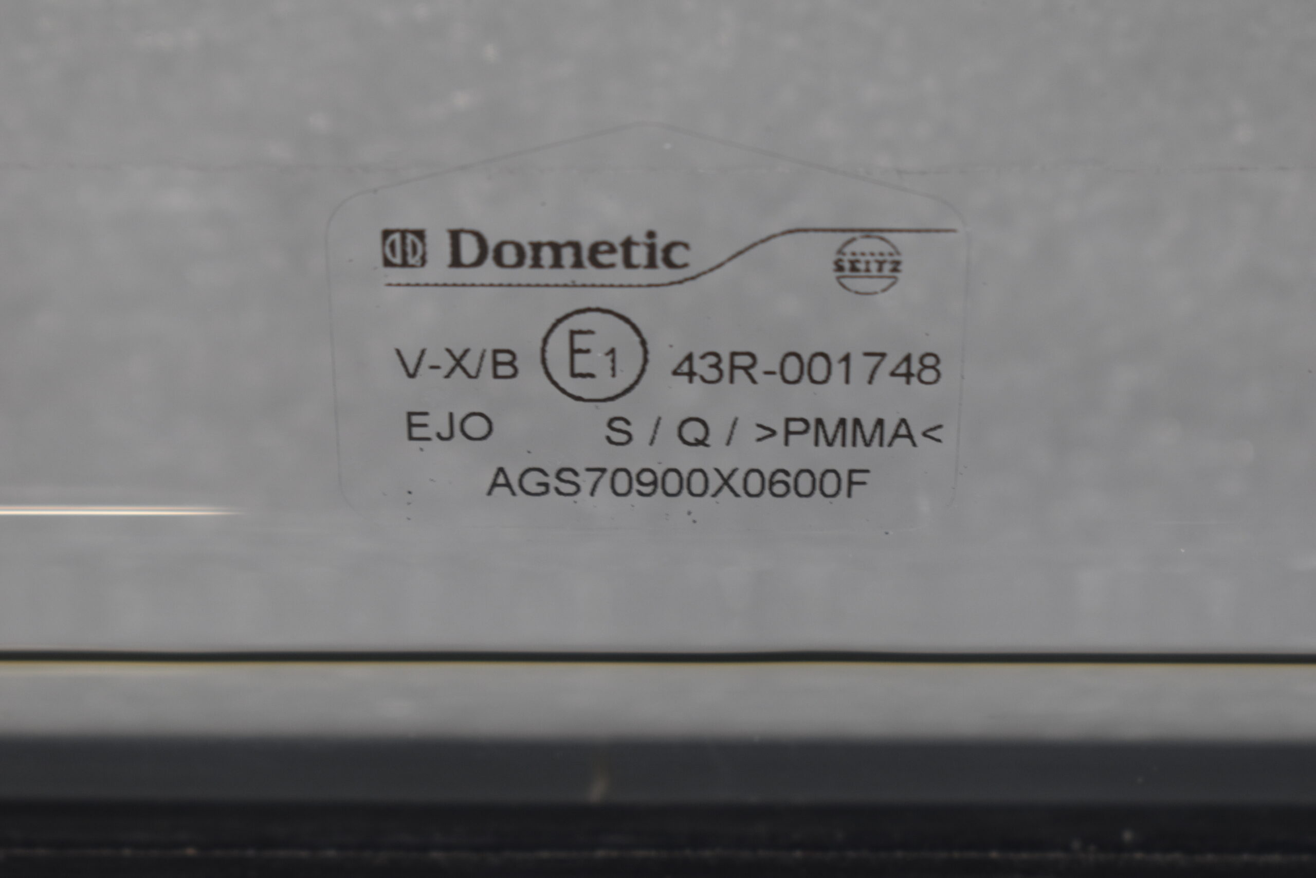 Dometic S7 Schiebefenster 900x600mm – Bild 4