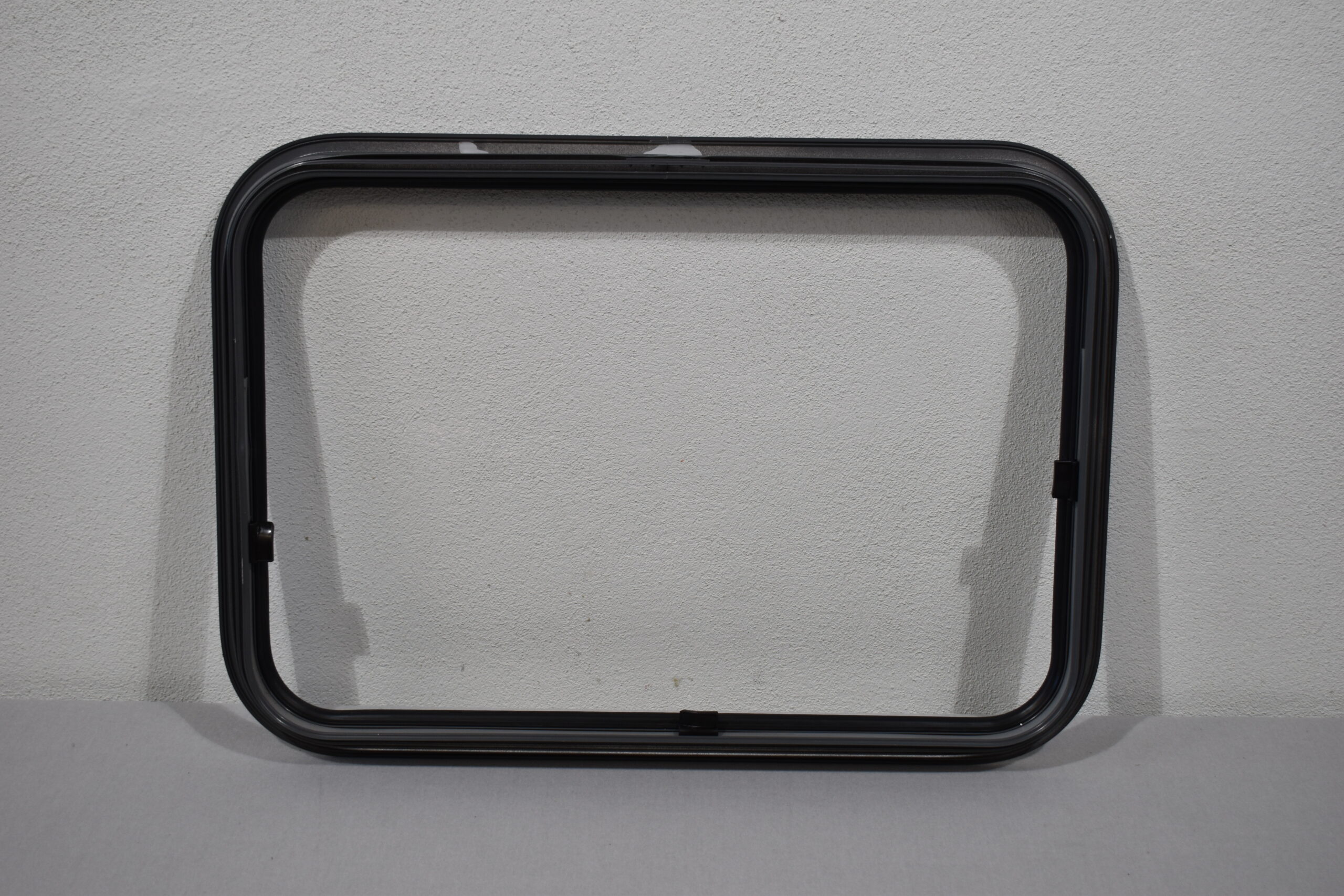 Dometic S7 Z Außenrahmen 650x450mm; grau – Bild 5