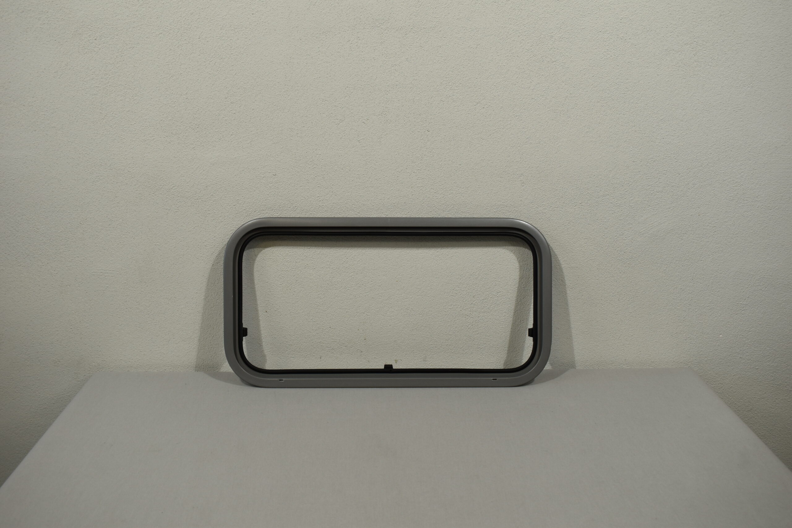 Dometic S7 Außenrahmen 700x350mm; hell grau