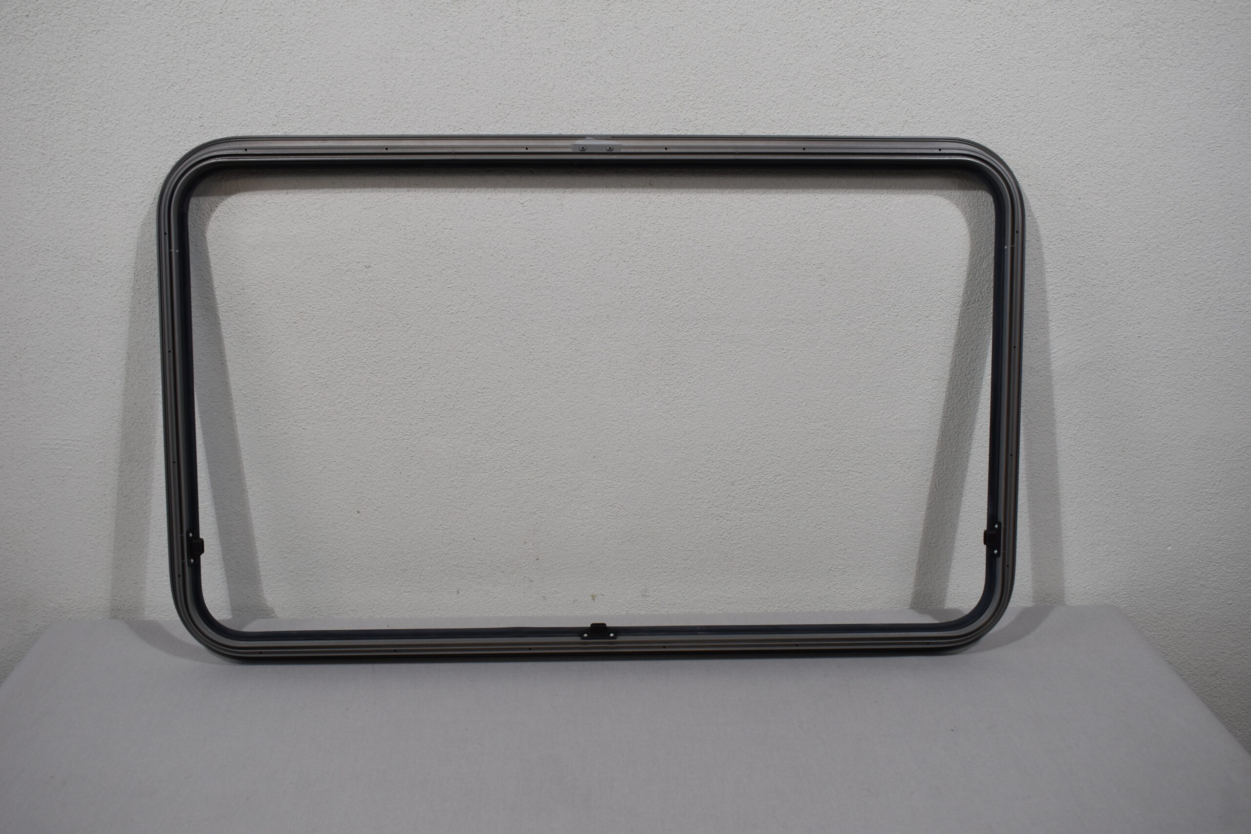 Dometic S7 P Außenrahmen 1000x600mm; hell grau – Bild 5