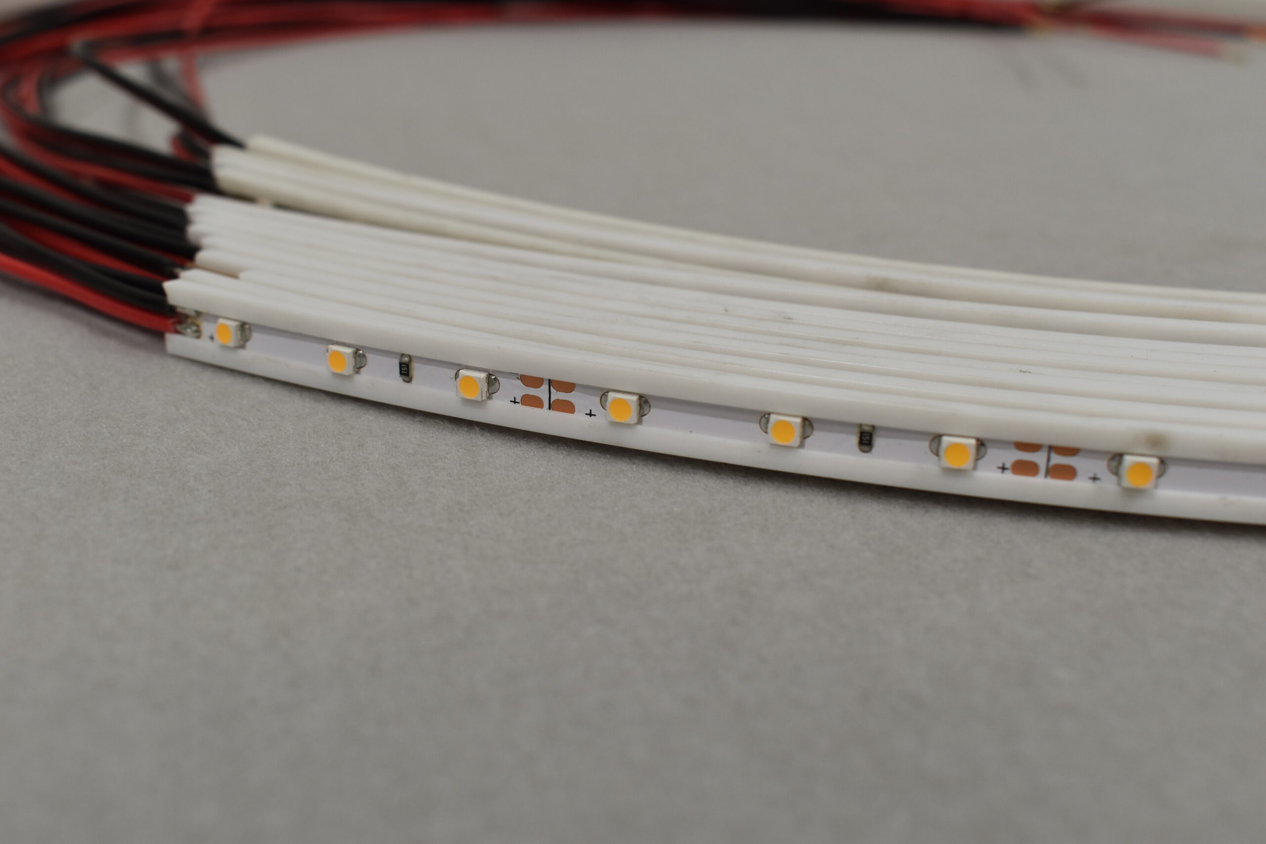 Dometic LED-Flexband-Satz mit Schutzprofiel 1000mm – Bild 3