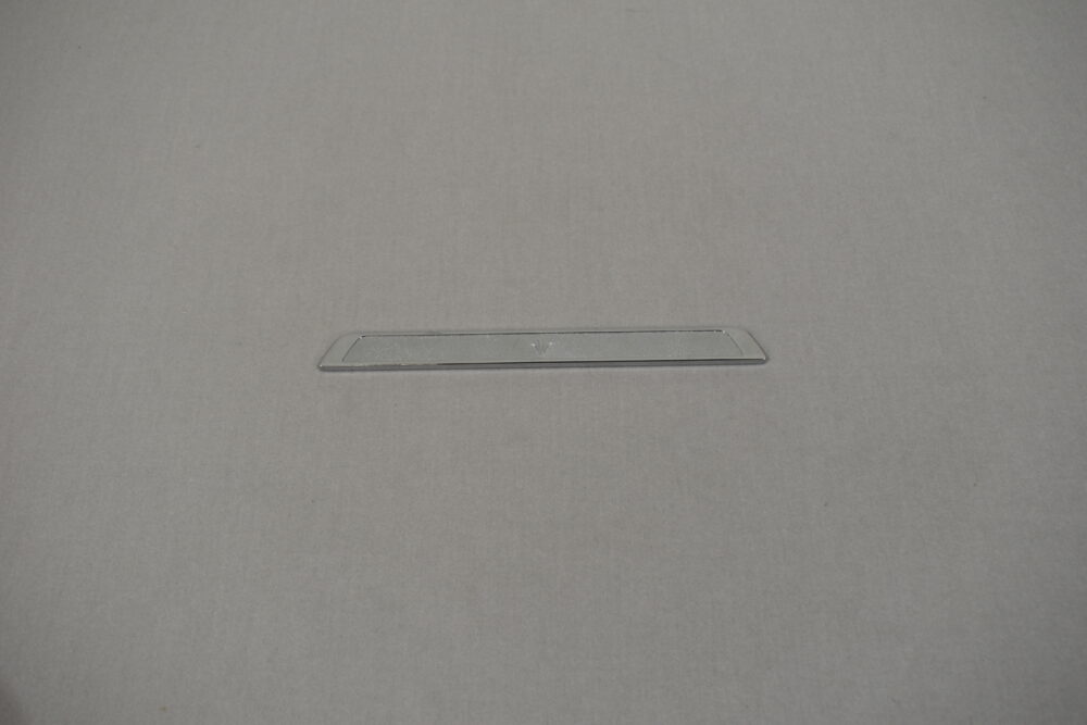 Niesmann und Bischoff Chromblende mit Lilie; 6x25x270mm