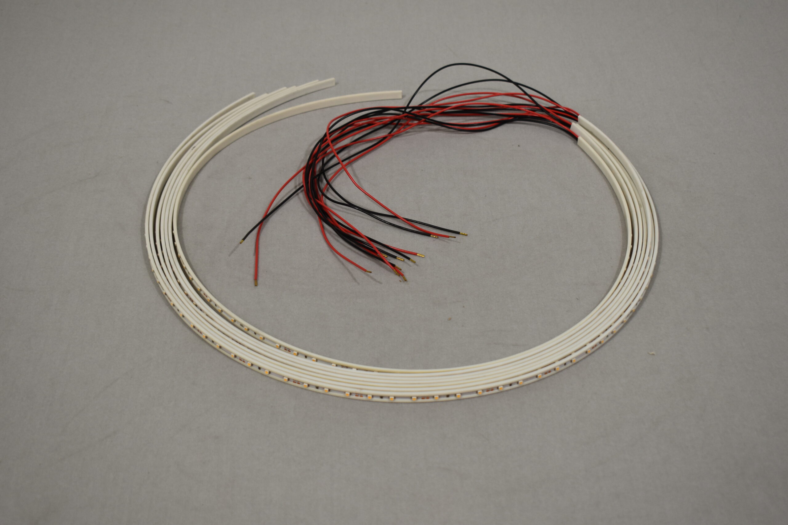 Eura Mobil LED Flexband-Set mit Schutzprofil; 1100mm – Bild 2