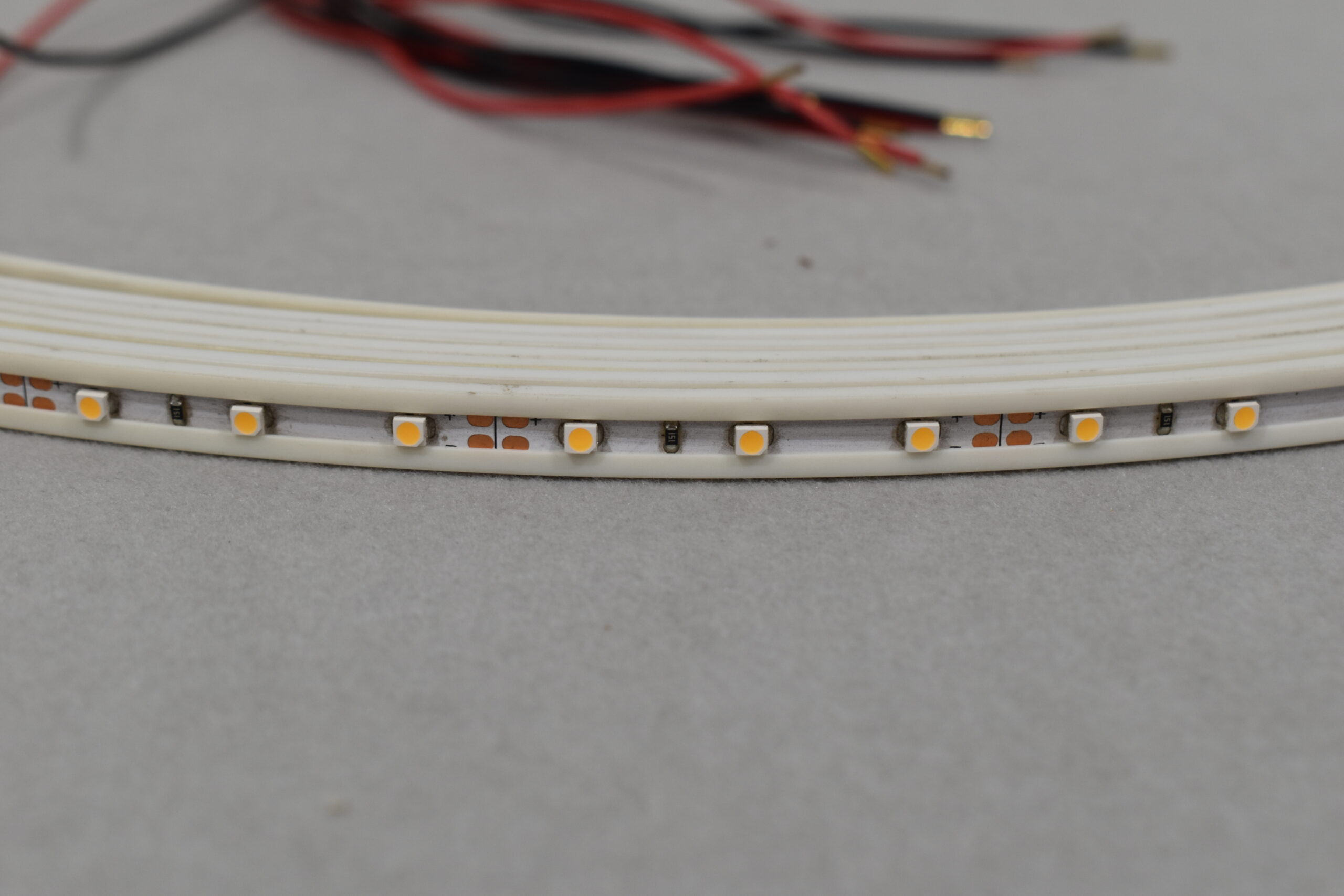 Eura Mobil LED Flexband-Set mit Schutzprofil; 1100mm – Bild 3