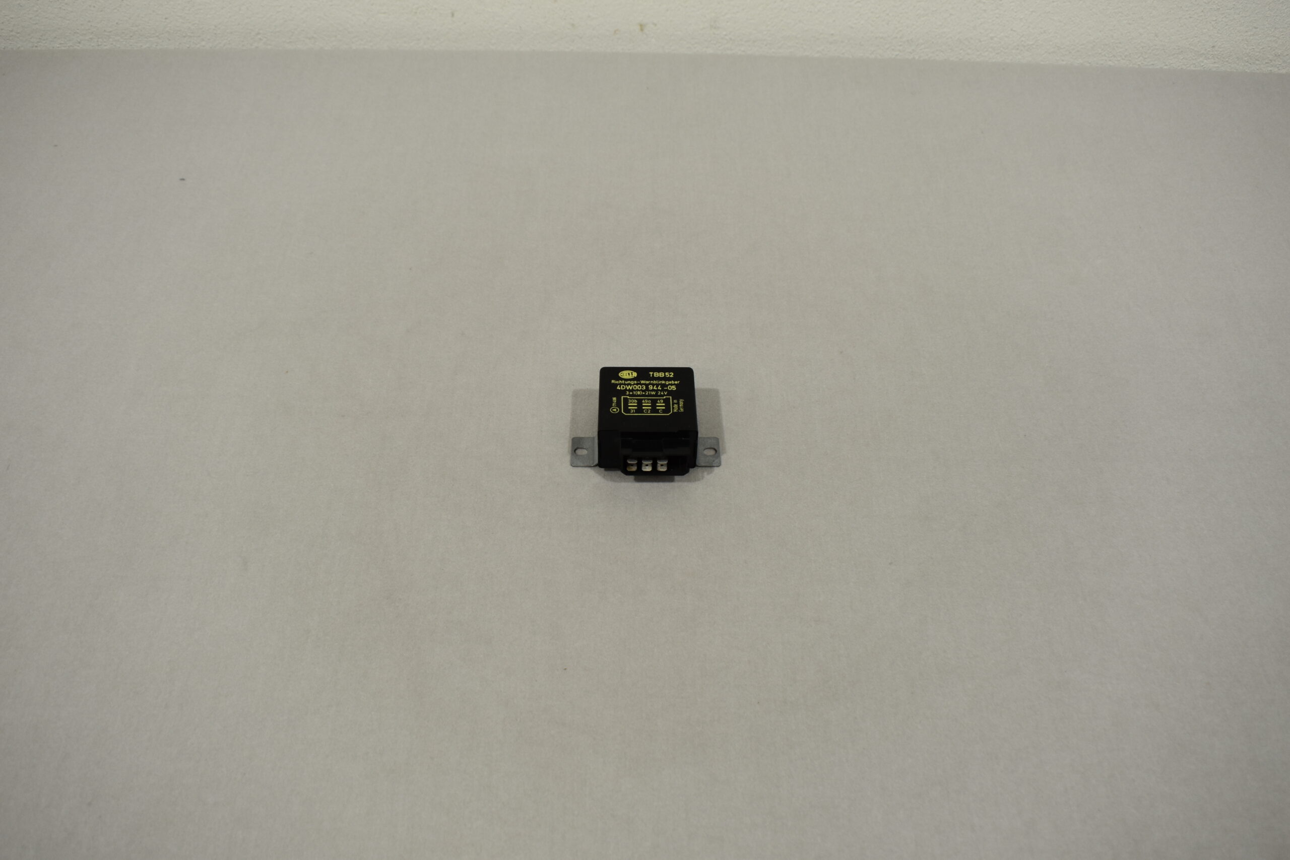 Hella Richtungs-Warnblinkgeber; 4DW003 944-051