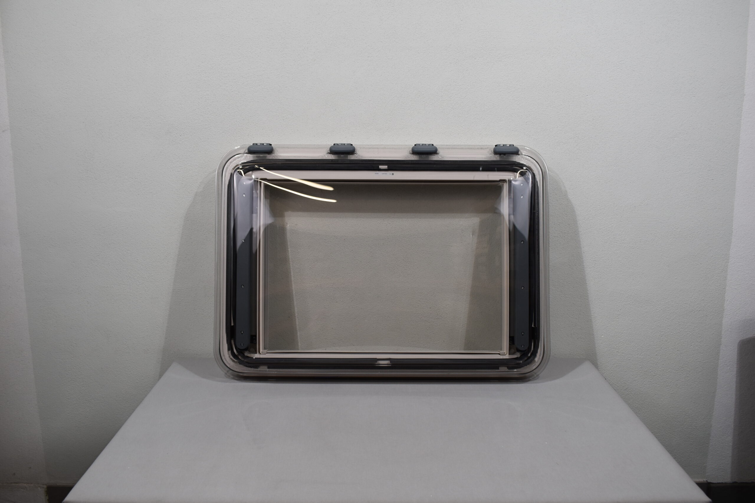 Dometic Dachhaube 1050x742mm