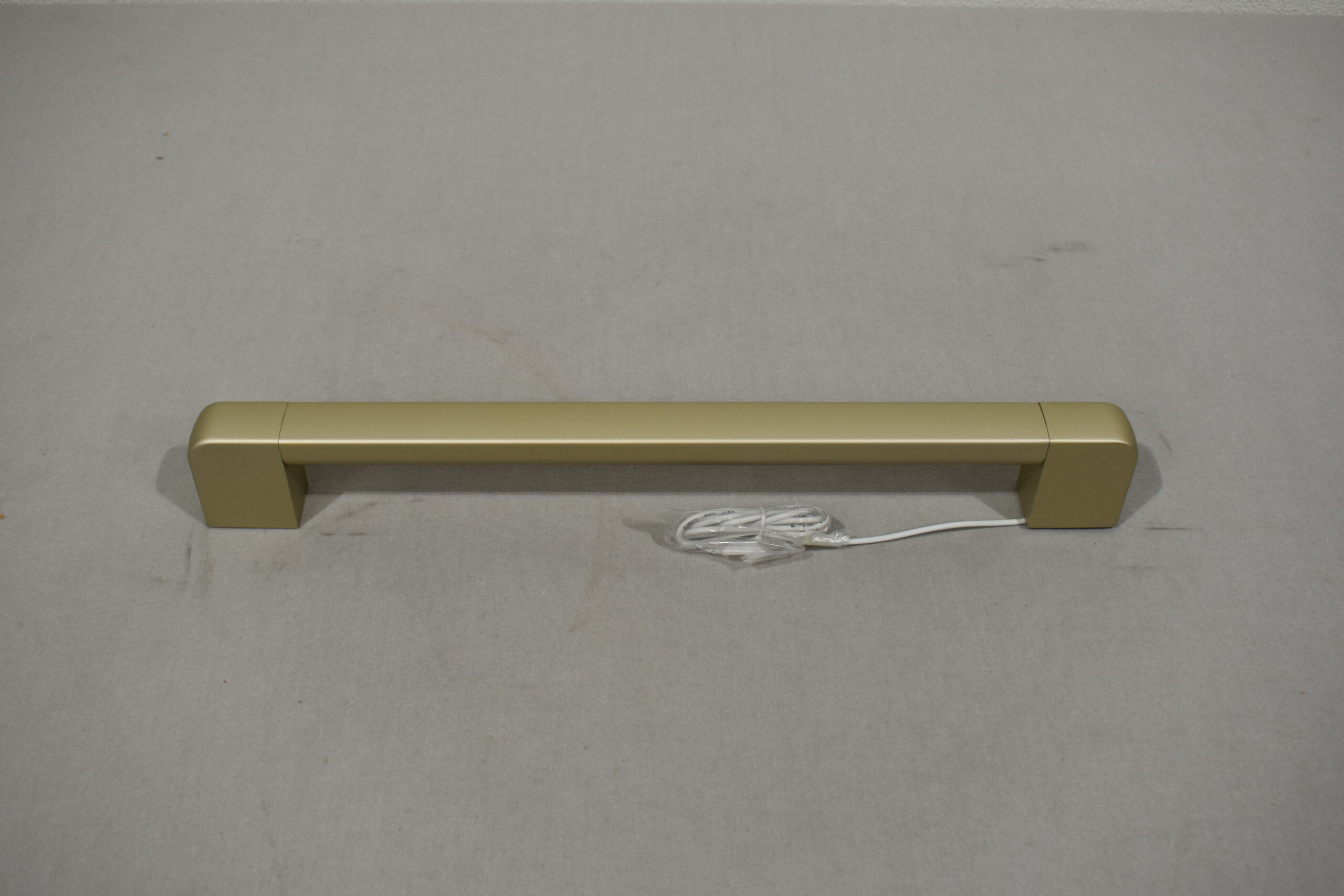 Niesmann und Bischoff Türeinstiegs-Griff; Gold; 65x30x480mm – Bild 2