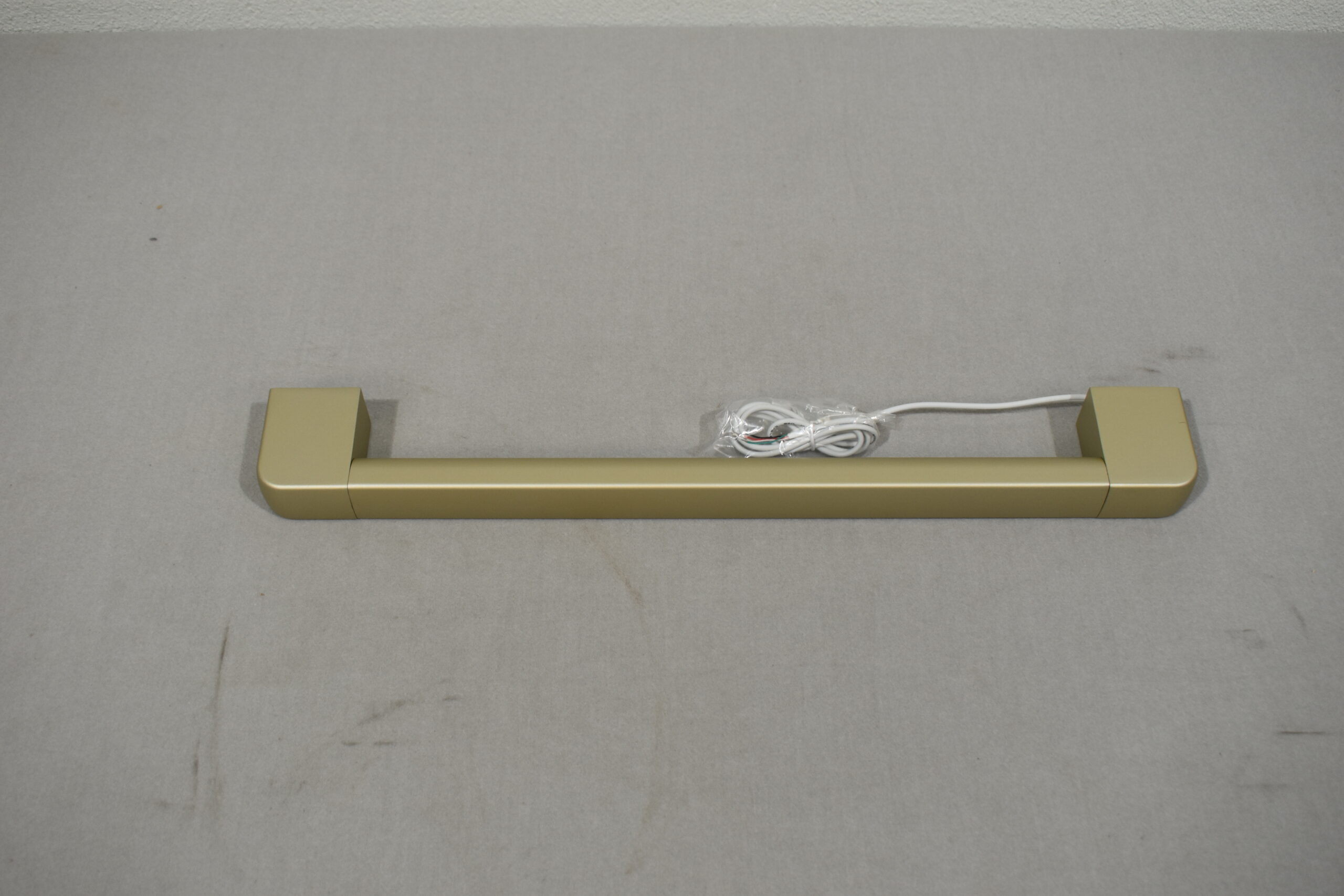 Niesmann und Bischoff Türeinstiegs-Griff; Gold; 65x30x480mm – Bild 5