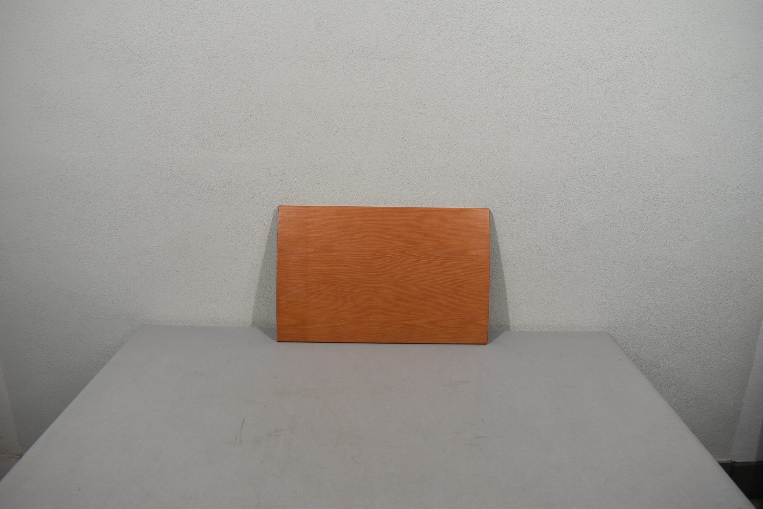 Möbelklappe gebogen; braun-weiß; 420x569mm