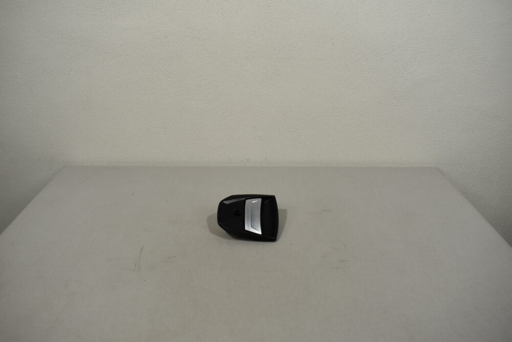 Außengriff für Aufbautür; Knaus Tabbert; schwarz/silber