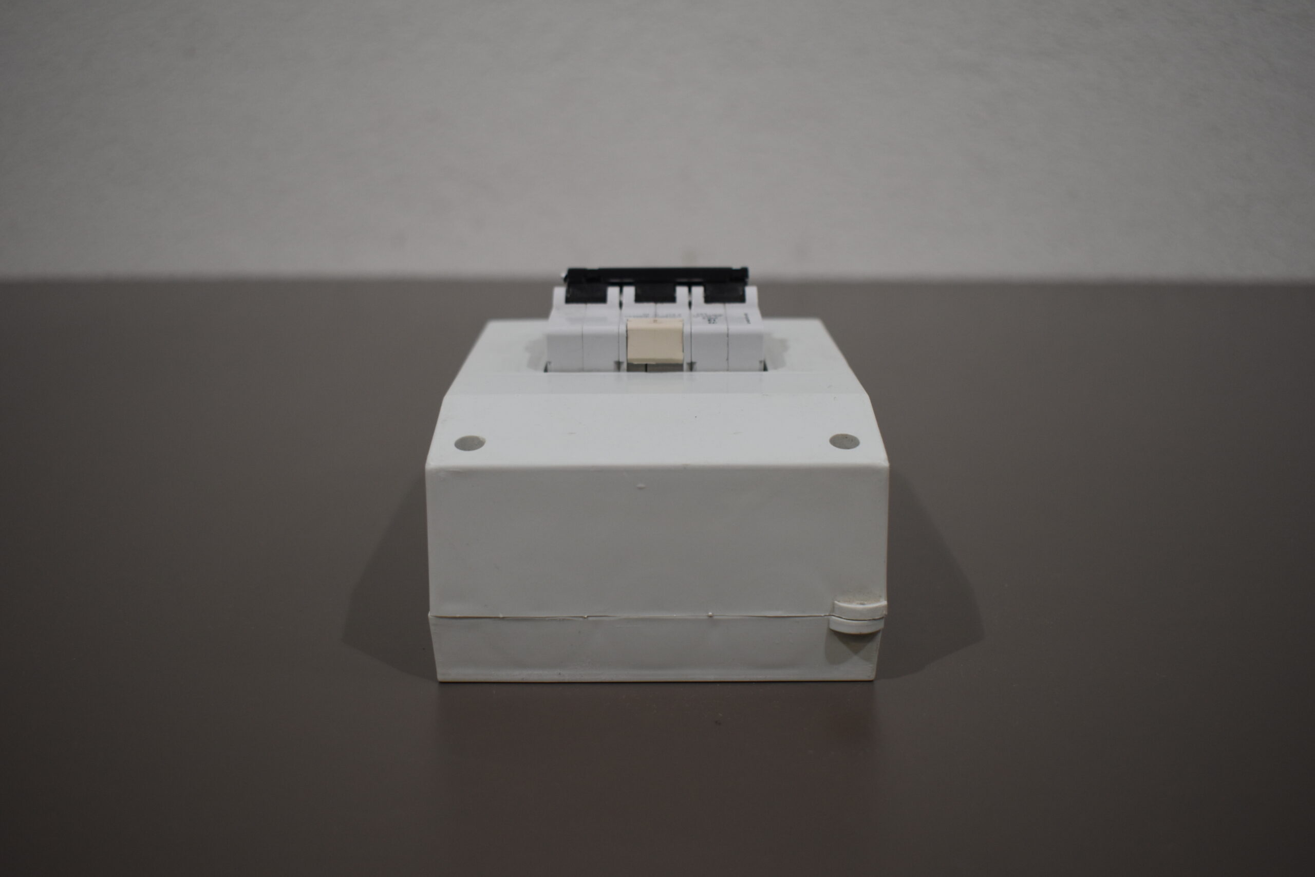 Kaleporselen Sicherungskasten / Schaltkasten – Bild 7