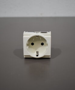 Alternative view of Vimar - Serie idea; Steckdose 16208.B; weiß