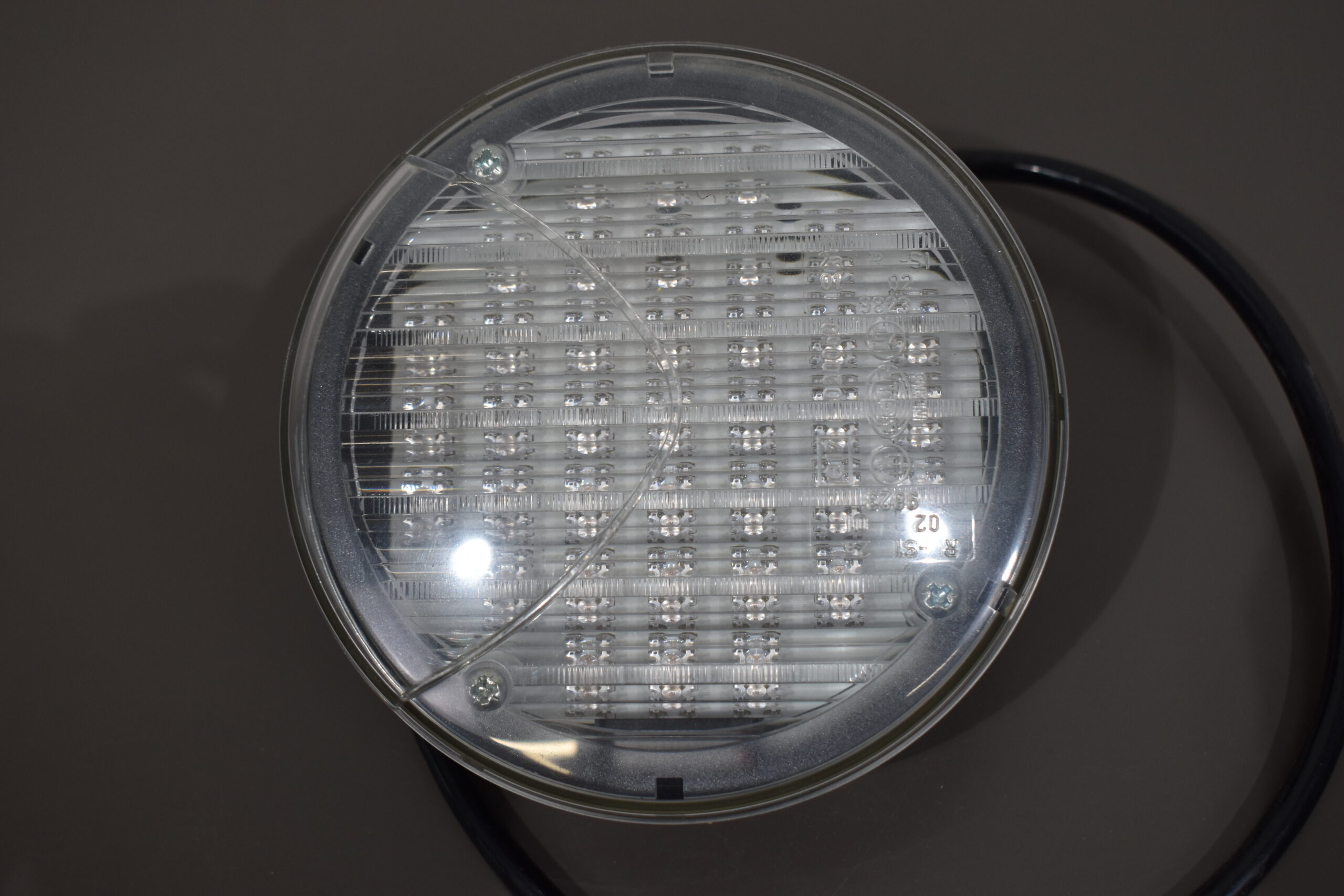 Hella Heckleuchte 2SD 964 169-411; links – Bild 3