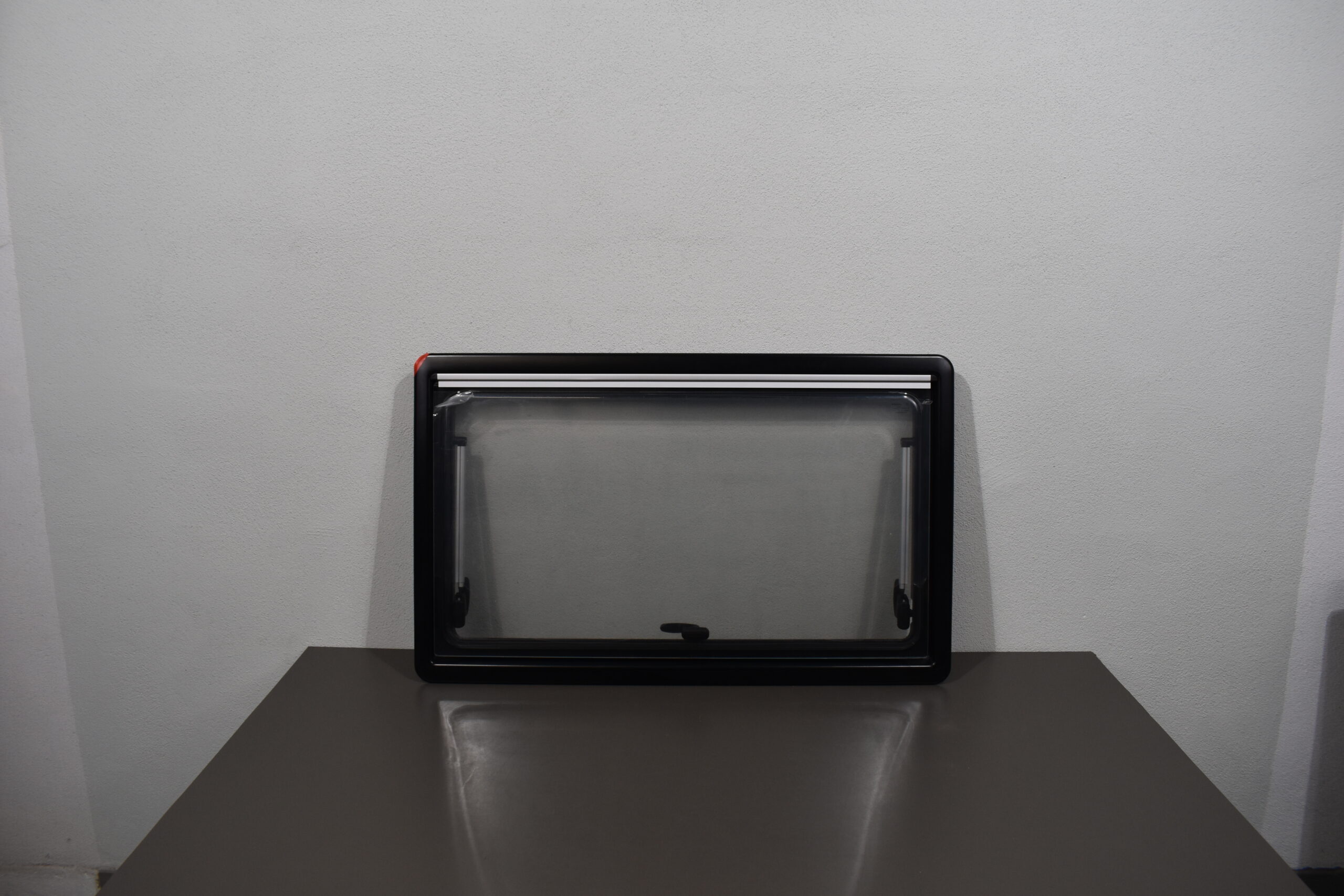 Dometic S4 Ausstellfenster; 900x550mm