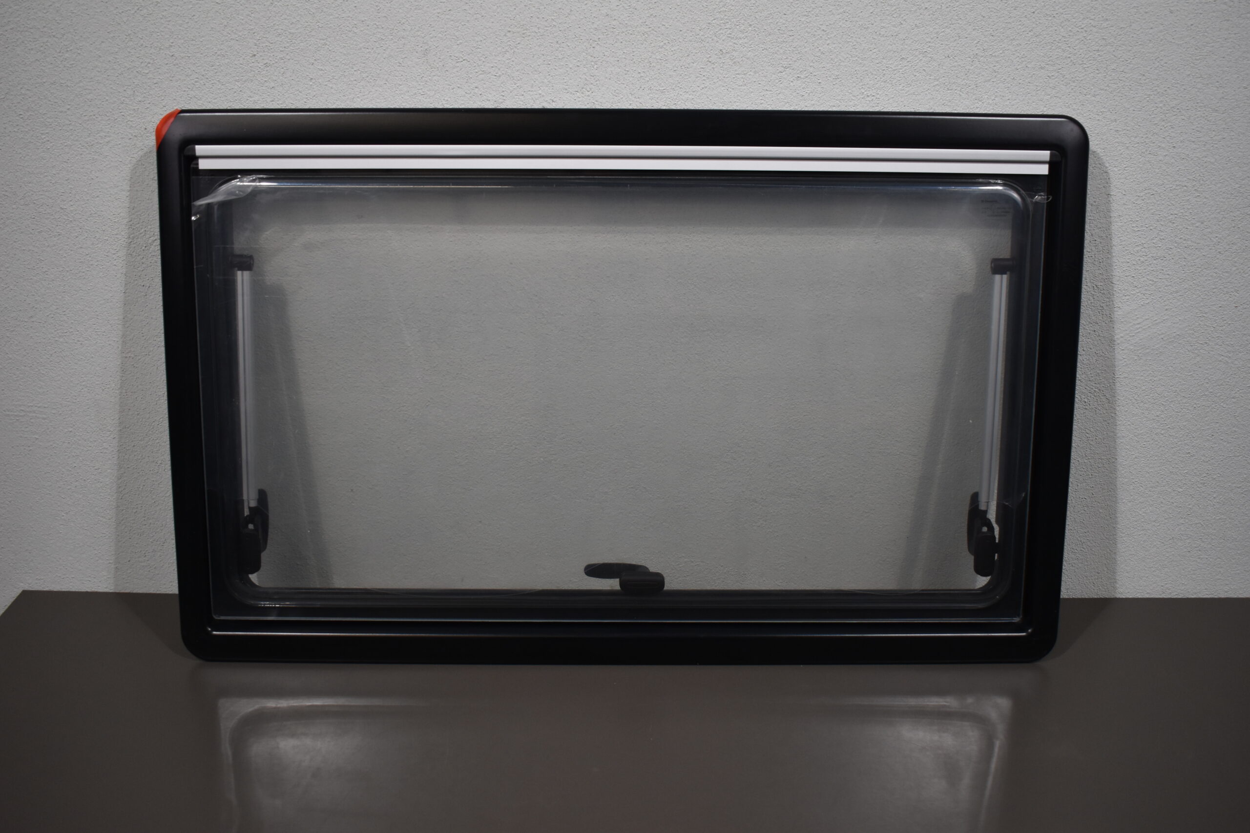 Dometic S4 Ausstellfenster; 900x550mm – Bild 2