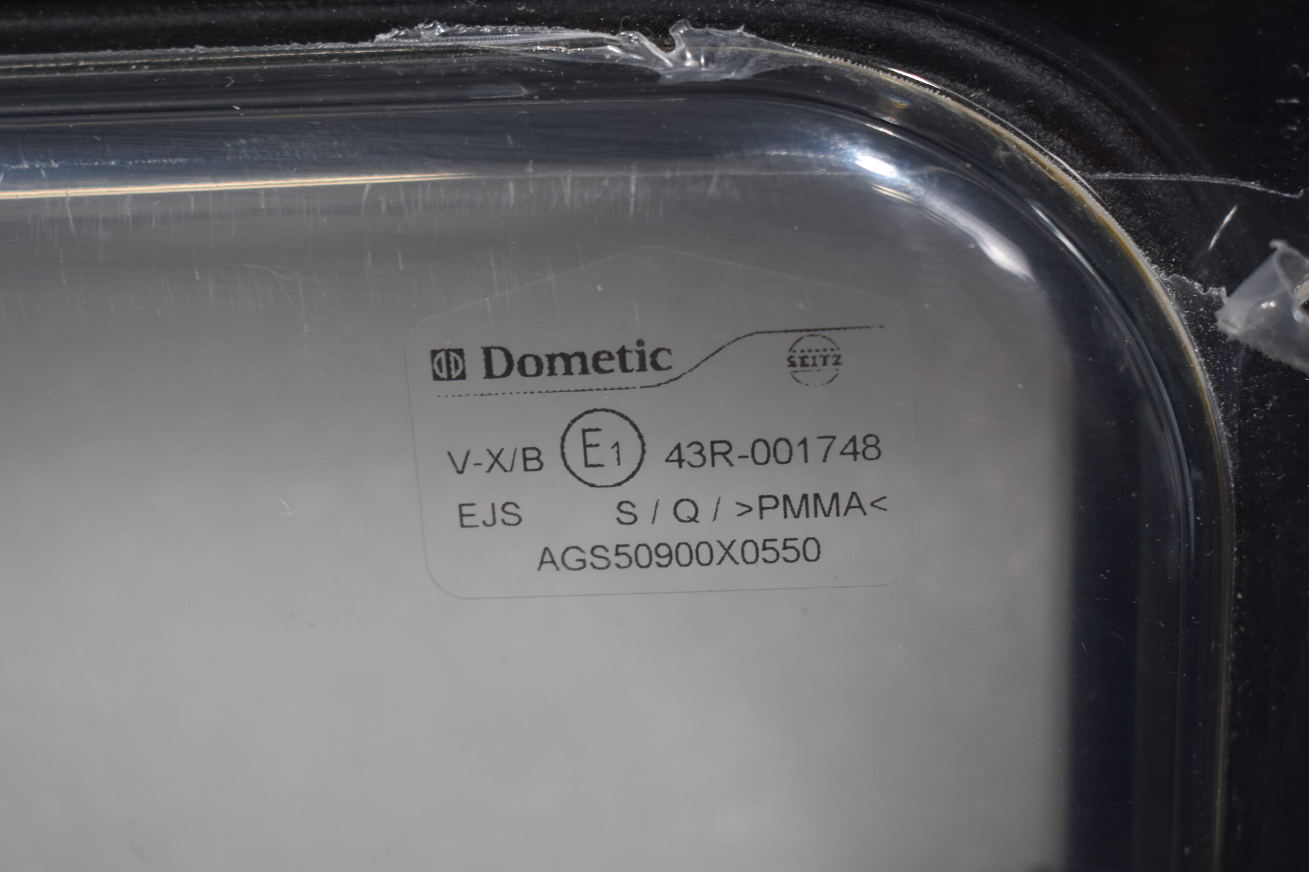 Dometic S4 Ausstellfenster; 900x550mm – Bild 4