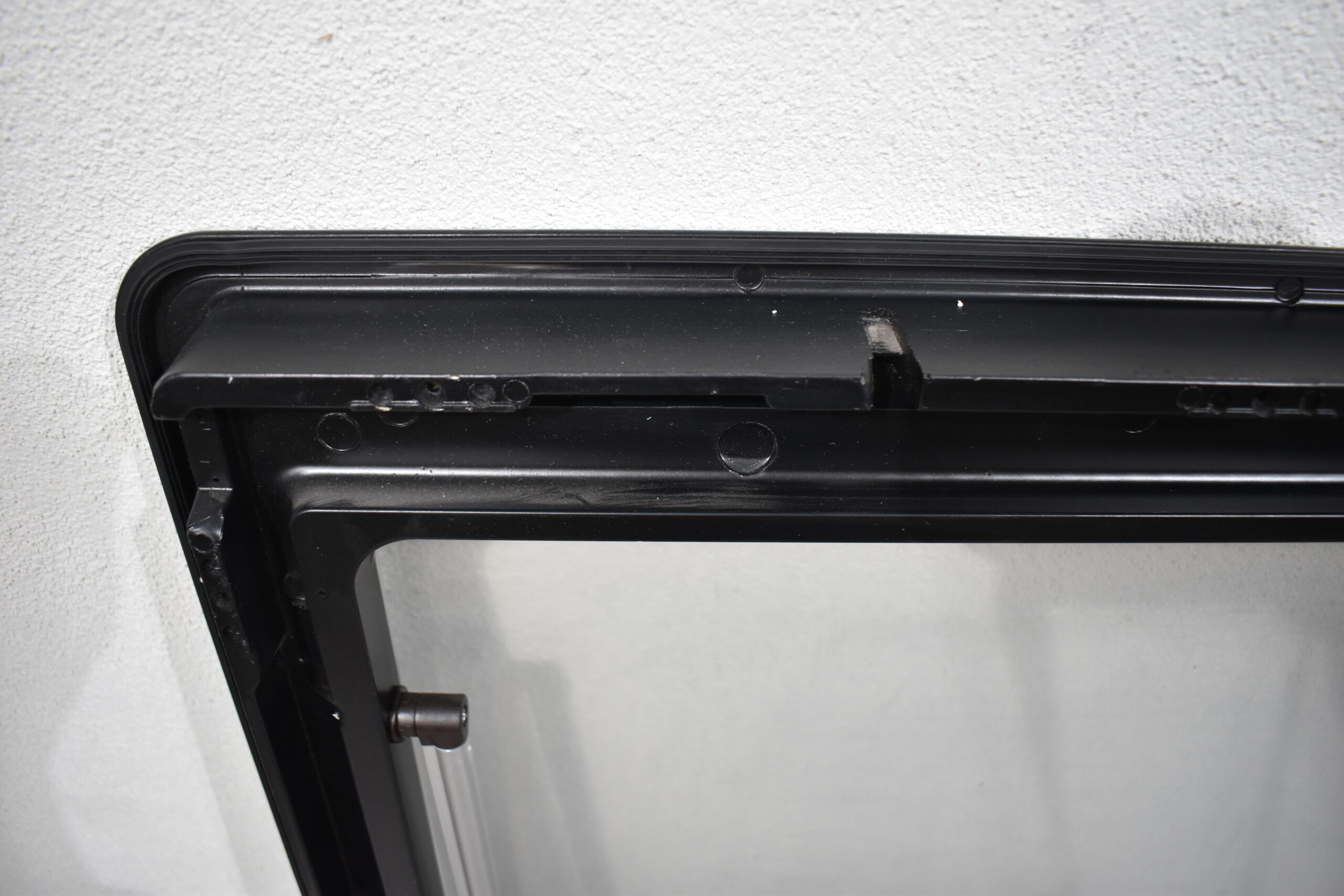 Dometic S4 Ausstellfenster; 900x550mm – Bild 11