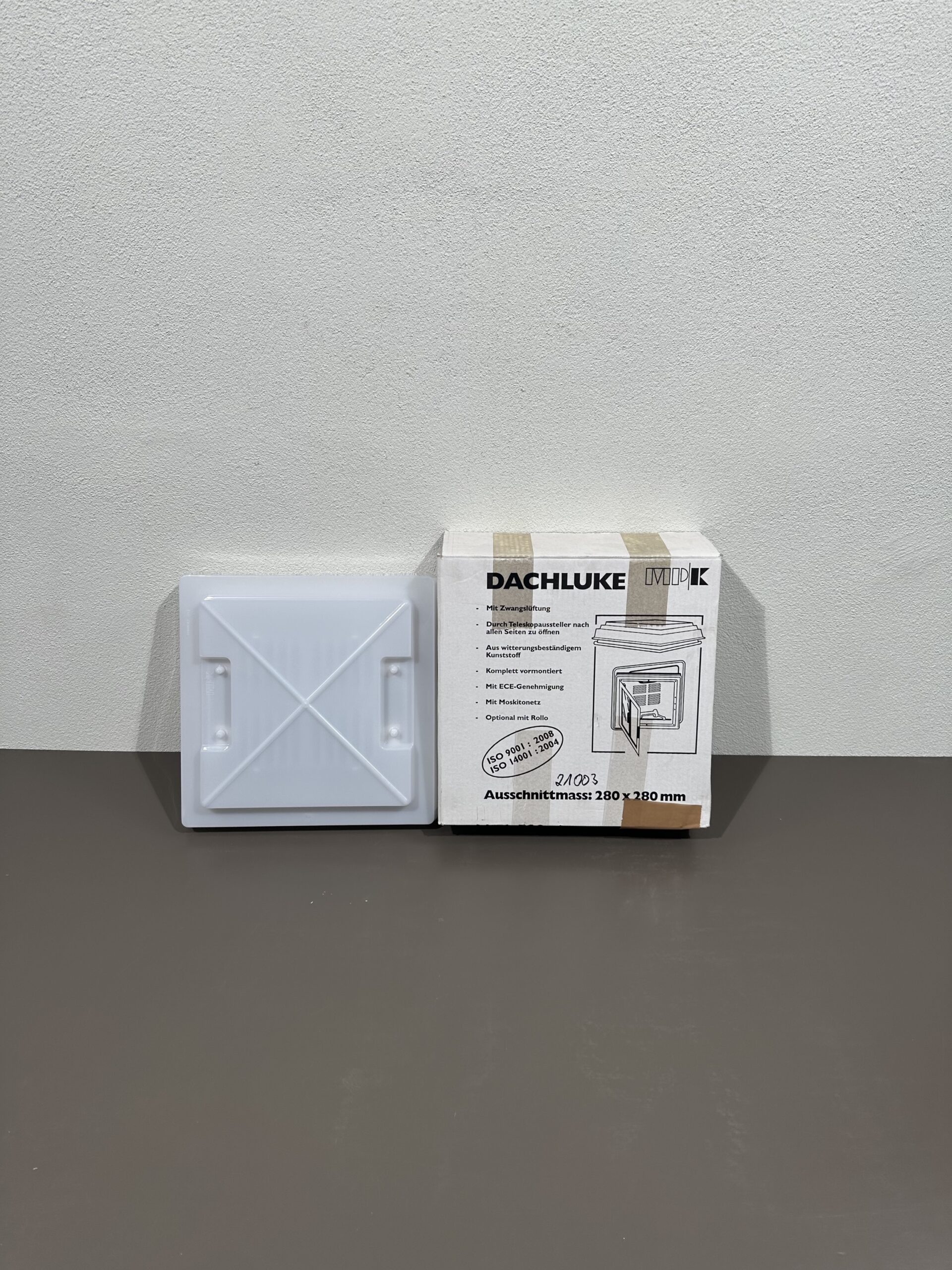MPK Dachluke 28x28cm