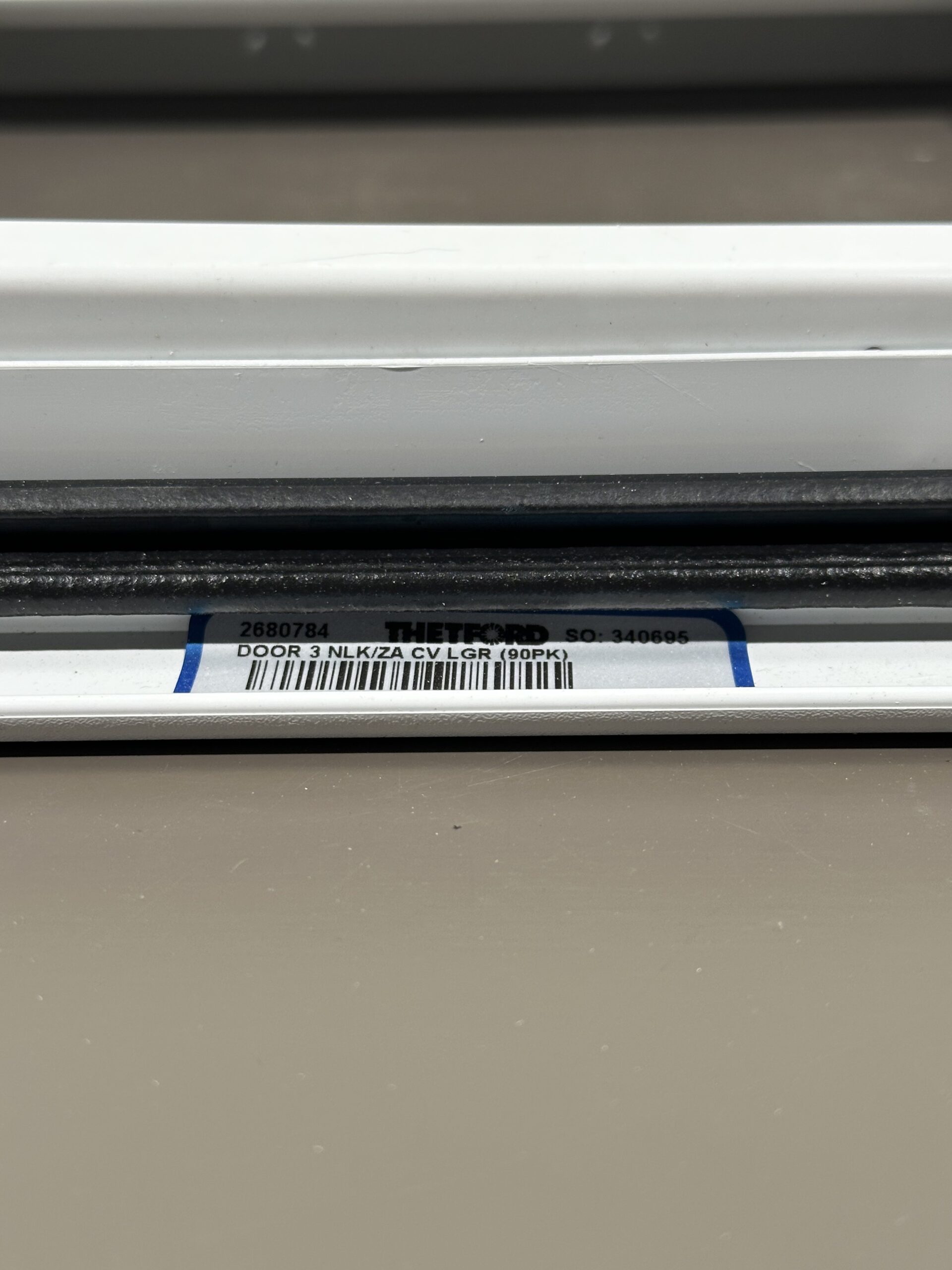 Thetford Serviceklappe Kassettentoilette 296x349mm weiß – Bild 3