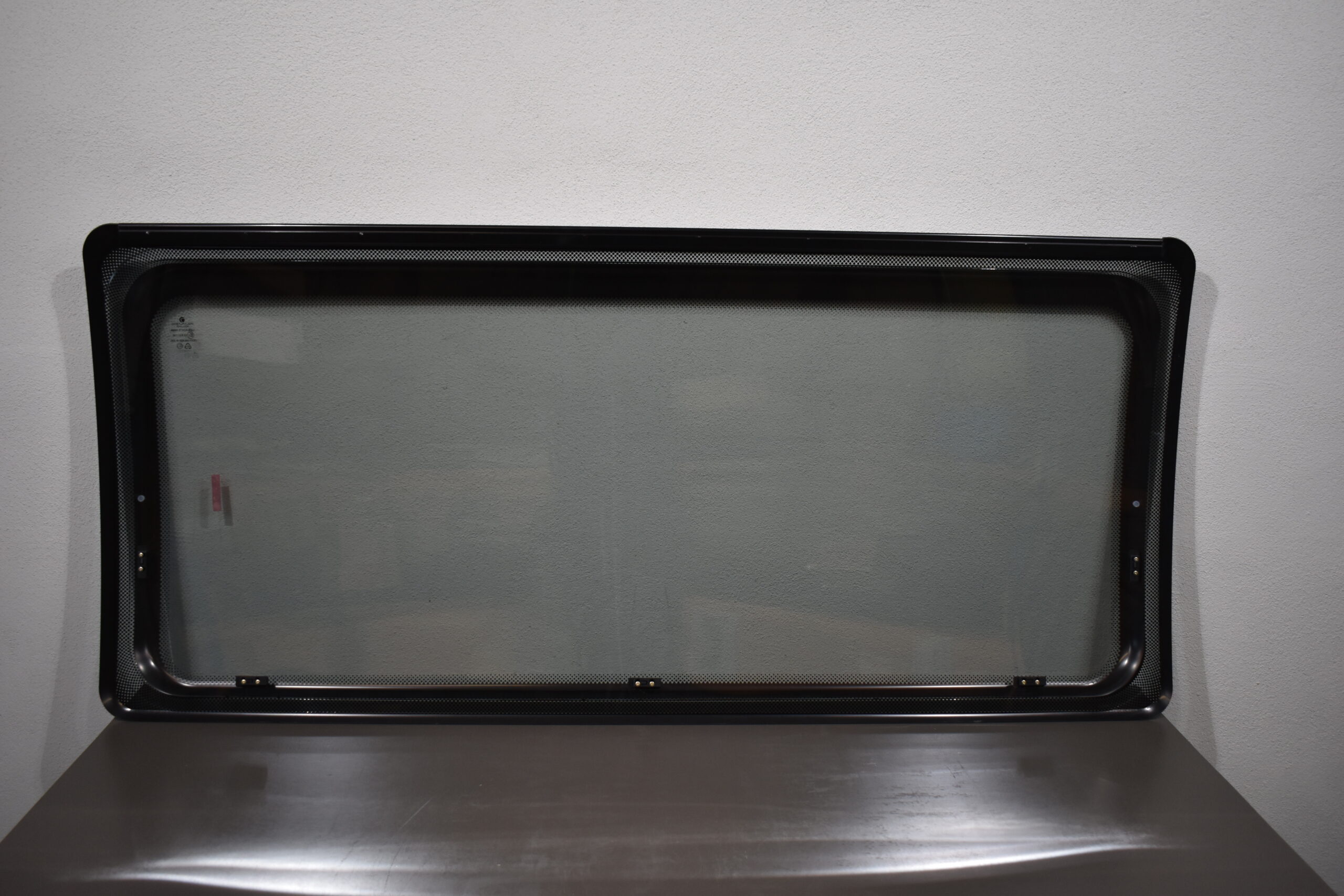 Polyplastic Ausstellscheibe gebogen; 1525x687mm – Bild 5