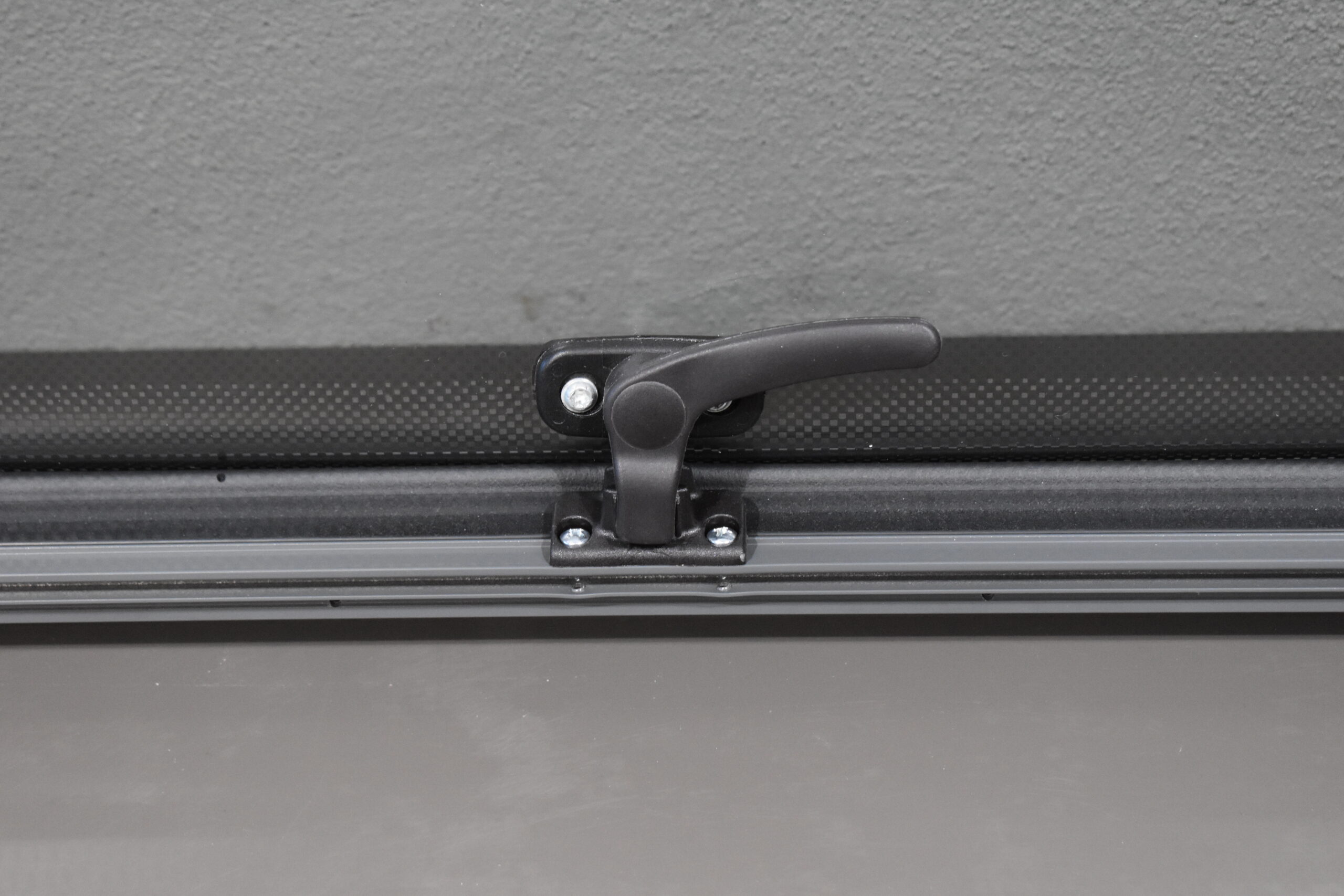 Dometic S7 P Ausstellfenster; 900x520mm; grau – Bild 7