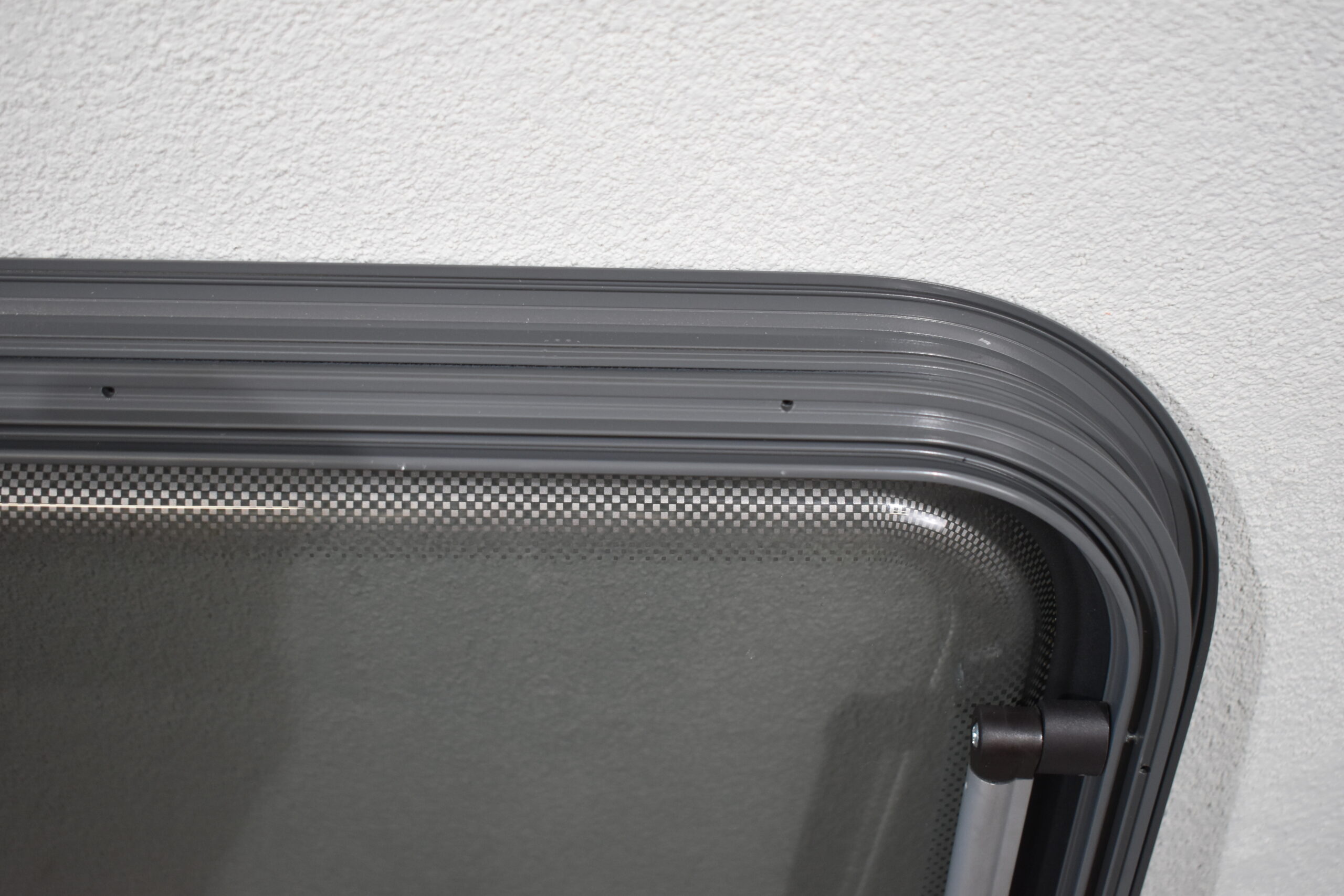 Dometic S7 P Ausstellfenster; 900x520mm; grau – Bild 9