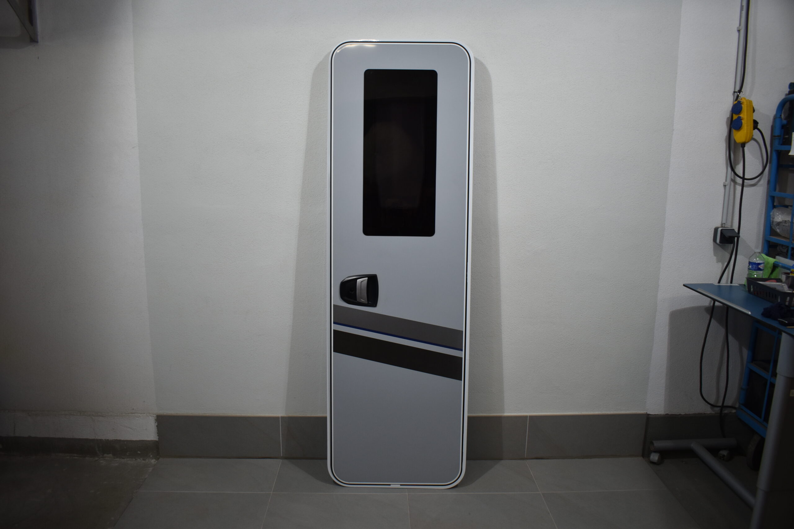 Aufbautür mit Rahmen; 1965x620mm