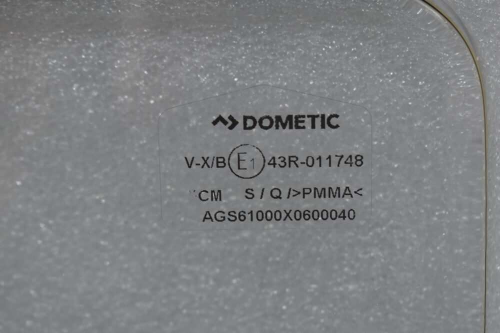 Dometic Ausstellscheibe; 1000x600mm – Bild 5