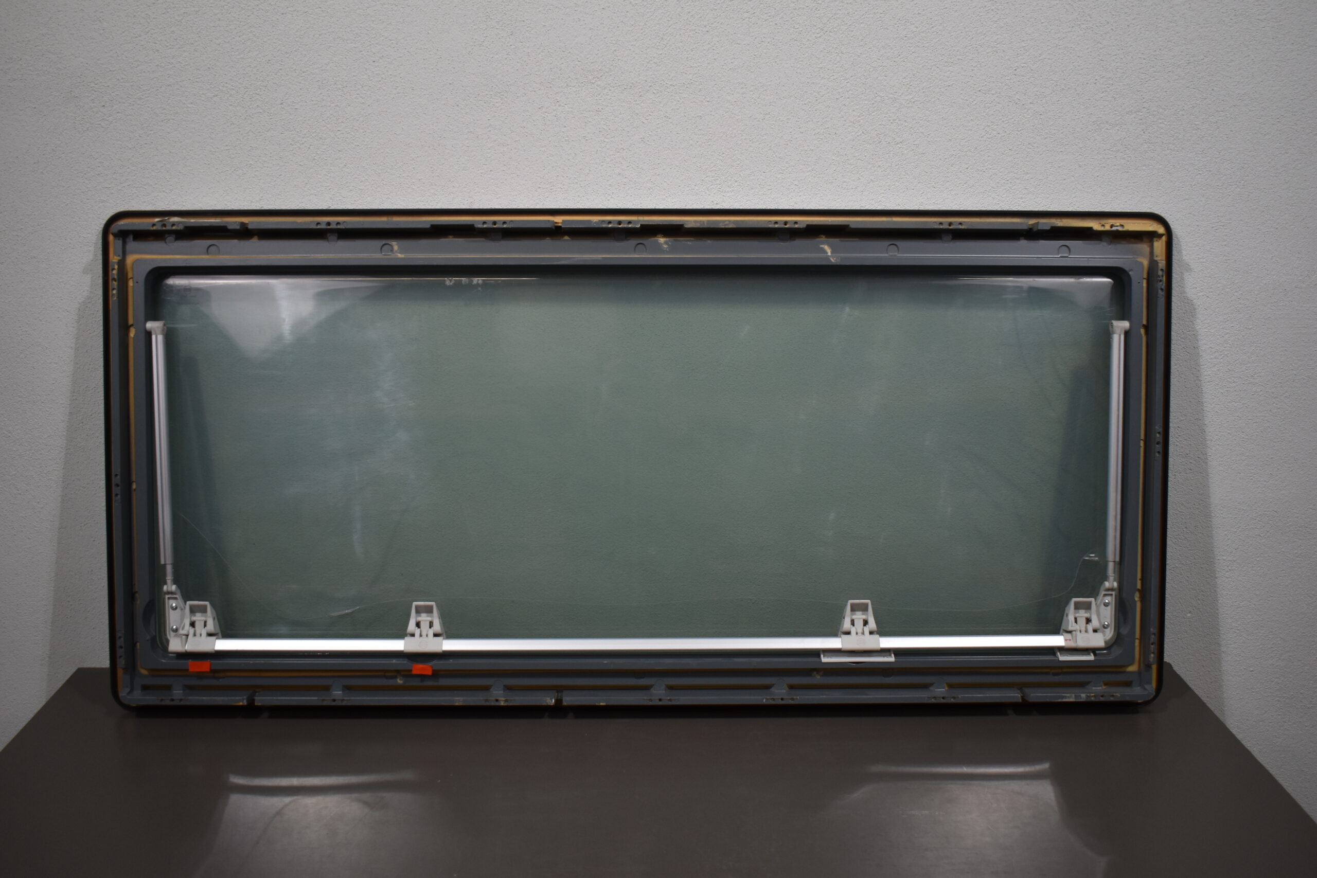 Seitz Ausstellfenster 1300x600mm; schwarz – Bild 7