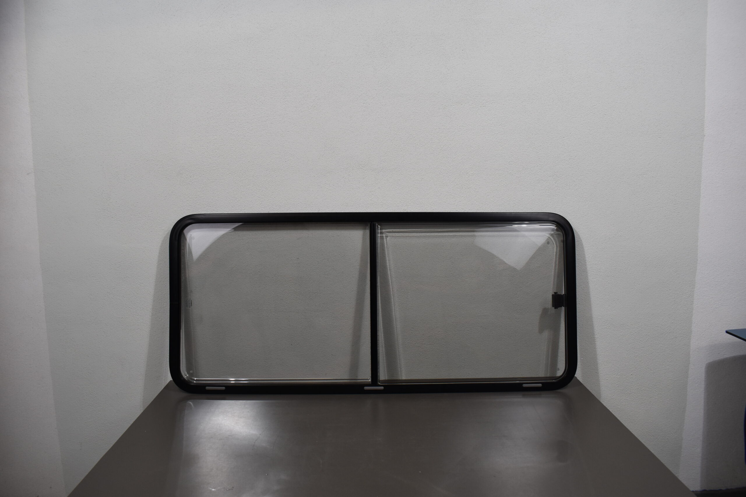 Dometic S7 Schiebefenster 1400x600mm; schwarz