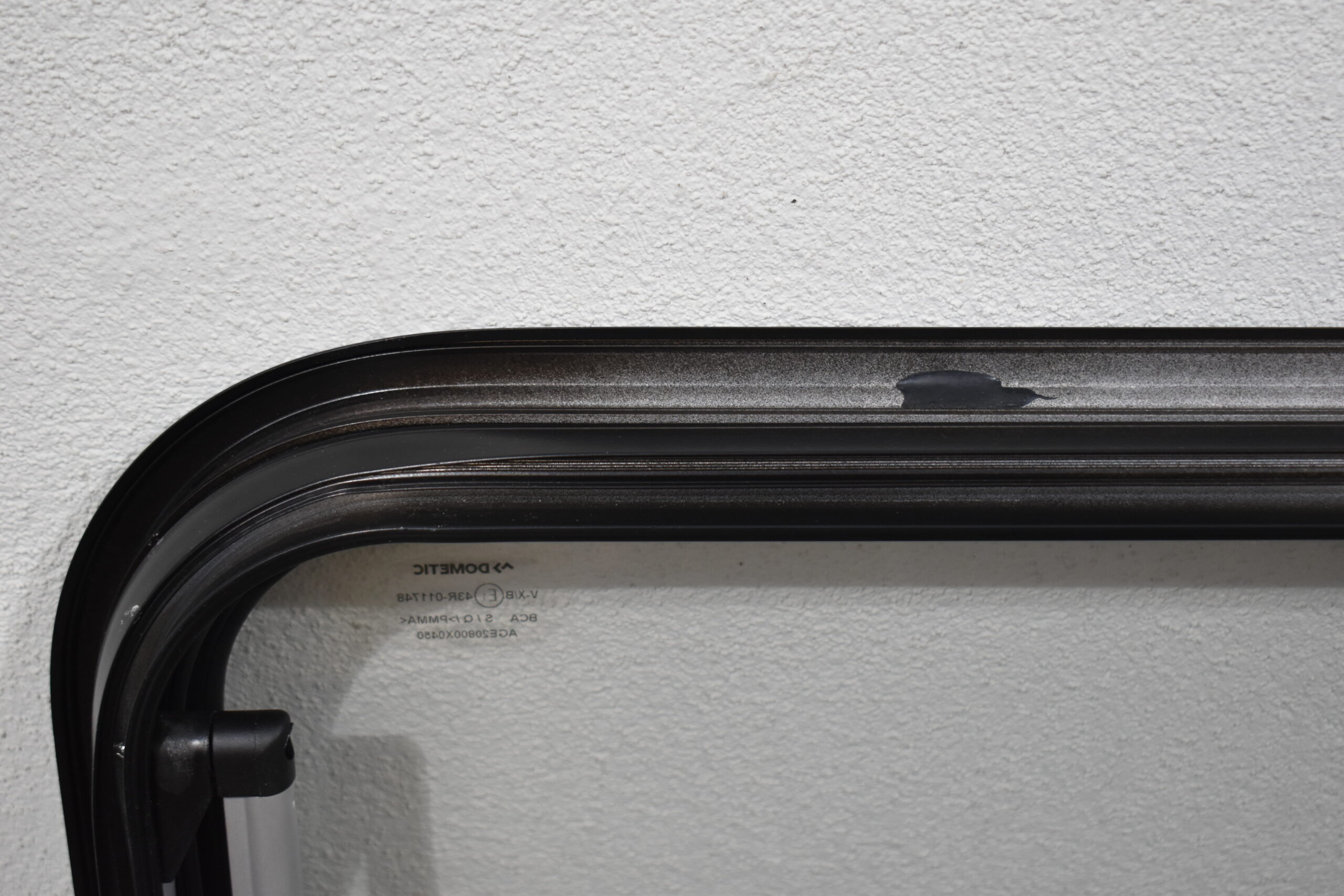 Dometic S7 Z Ausstellscheibe 800x450mm; schwarz; – Bild 9