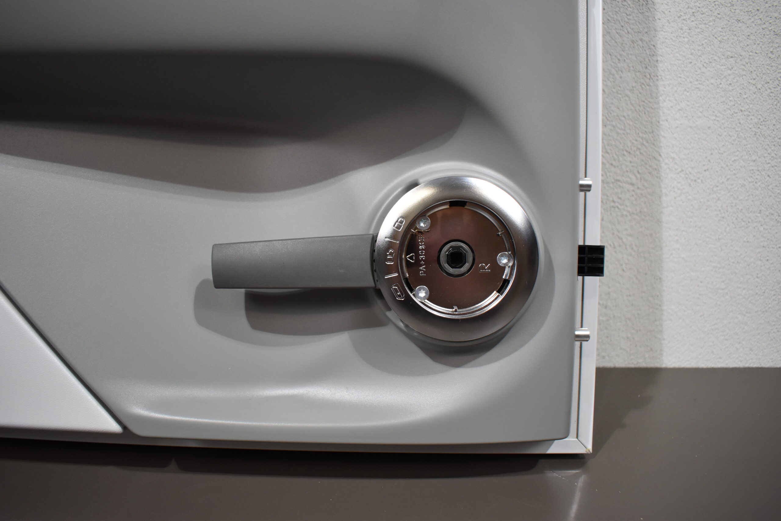 Wohnwagen / Wohnmobil Aufbautür Oberteil – Bild 9