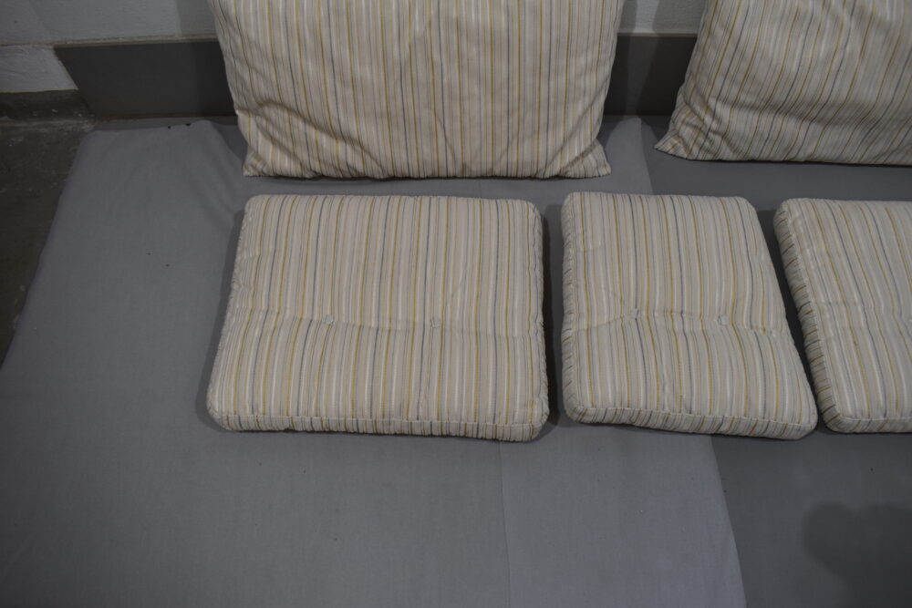 Polstersatz  / Kissensatz; beige gestreift – Bild 10