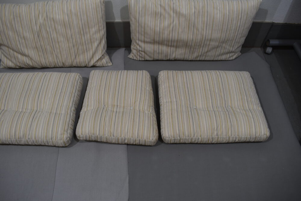 Polstersatz  / Kissensatz; beige gestreift – Bild 11
