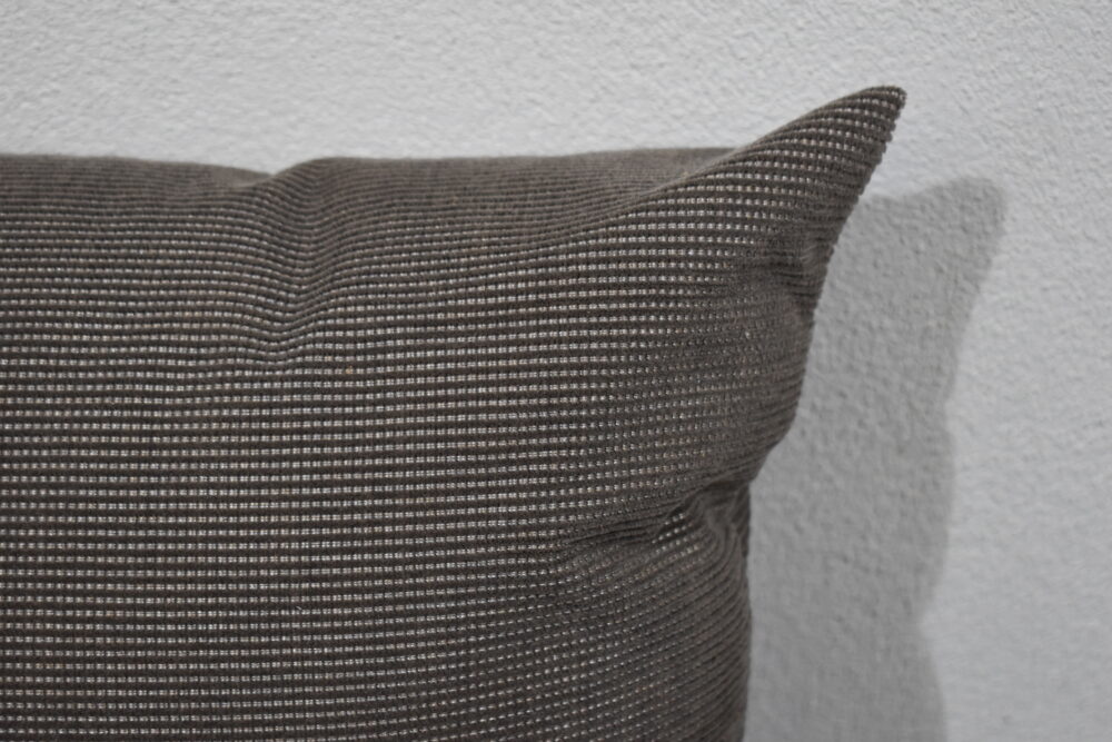 Kissen / Zierkissen; braun; 380x380mm – Bild 3