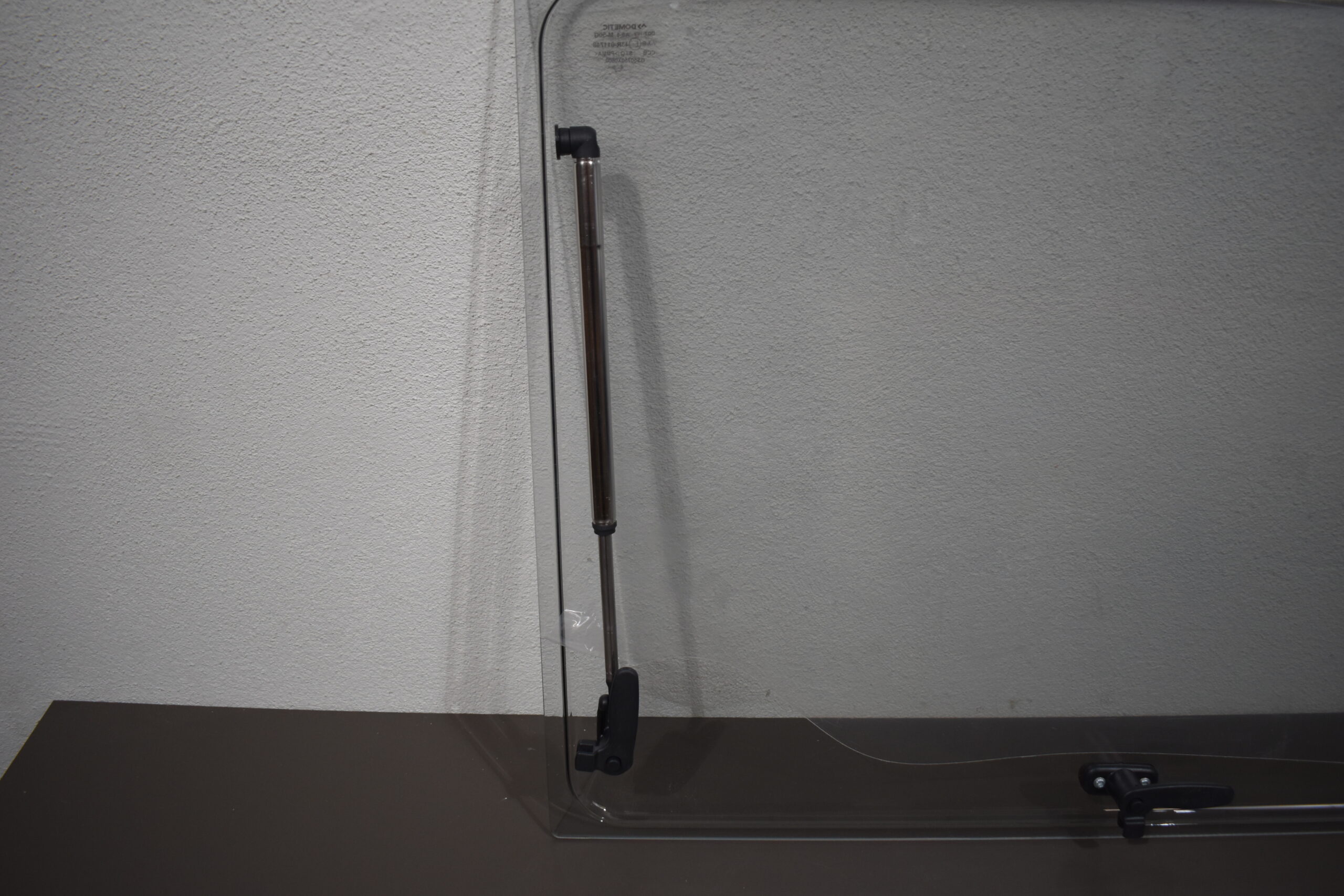 Dometic Ausstellscheibe 750x600mm – Bild 7