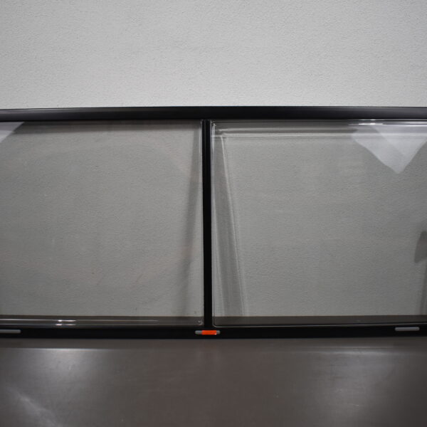 Alternative view of Dometic S7 Schiebefenster 1400x600mm; schwarz